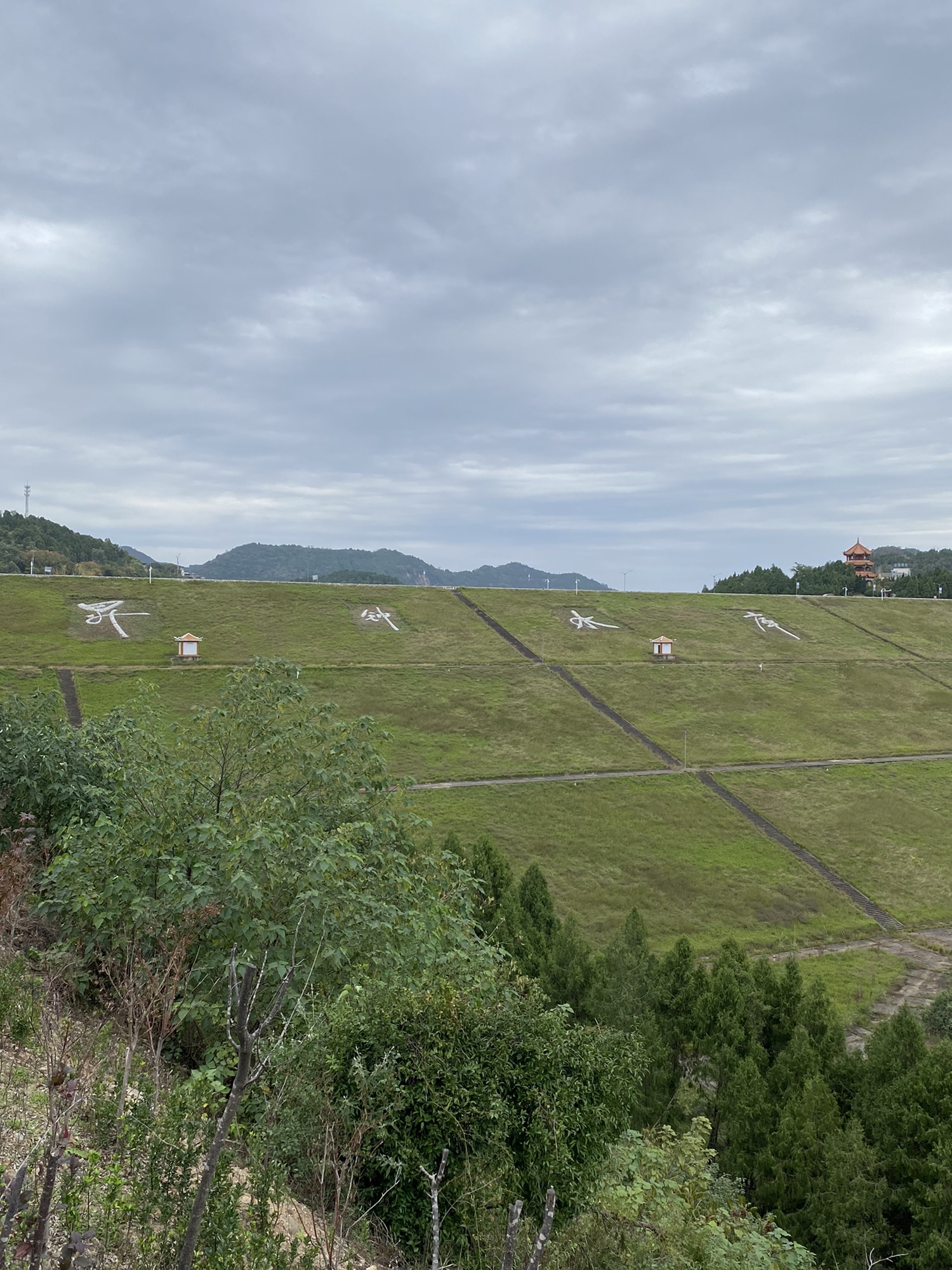 升钟水库福音洞景区