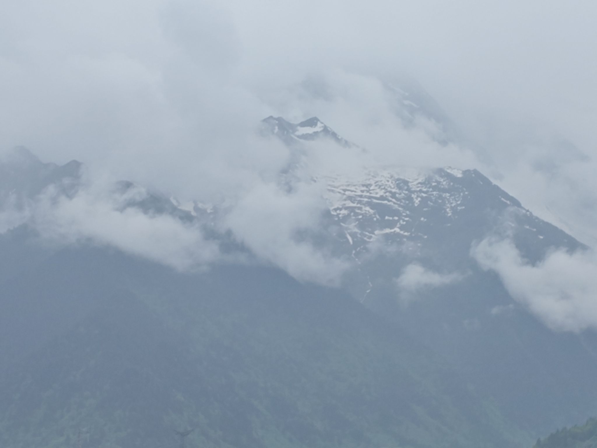 三奥雪山旅行图片