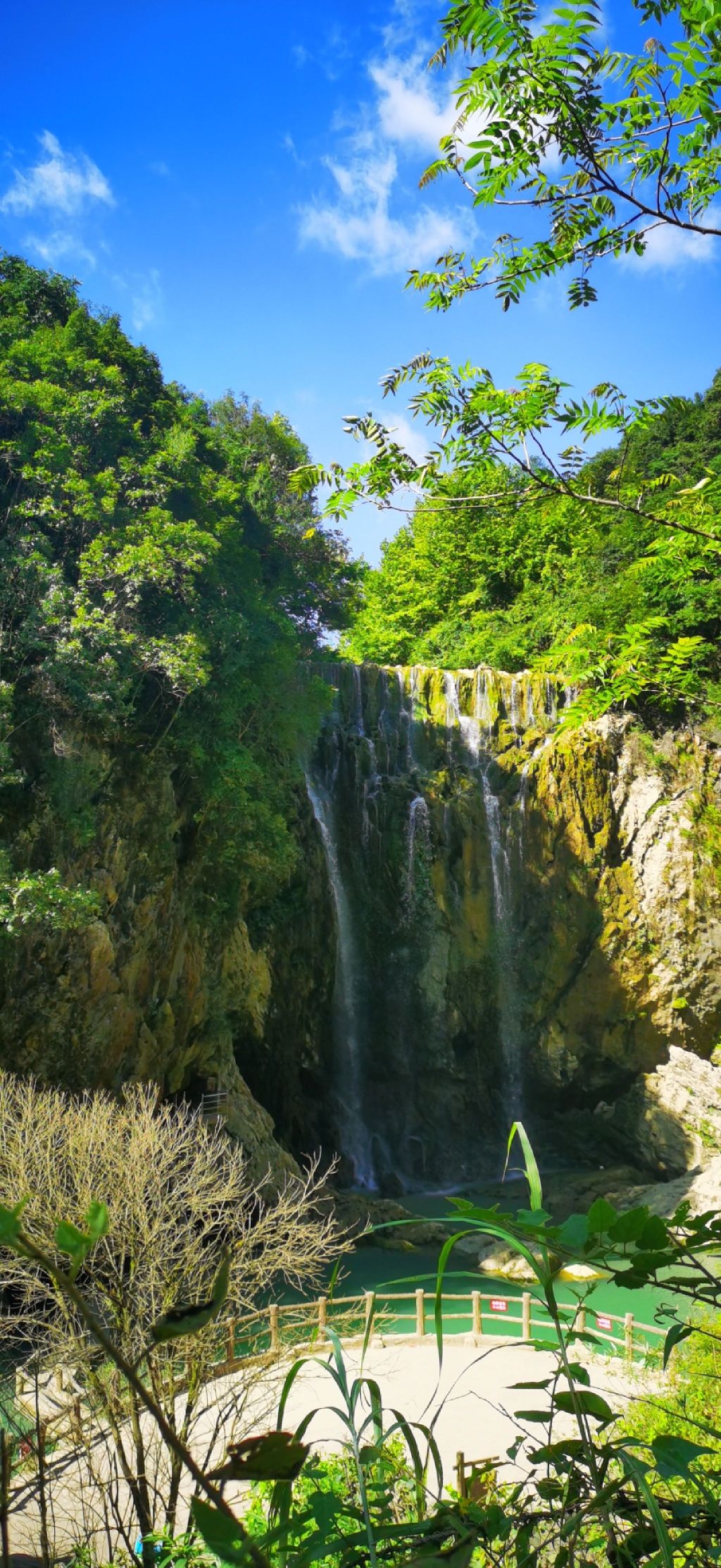 红果树生态旅游风景区旅行图片