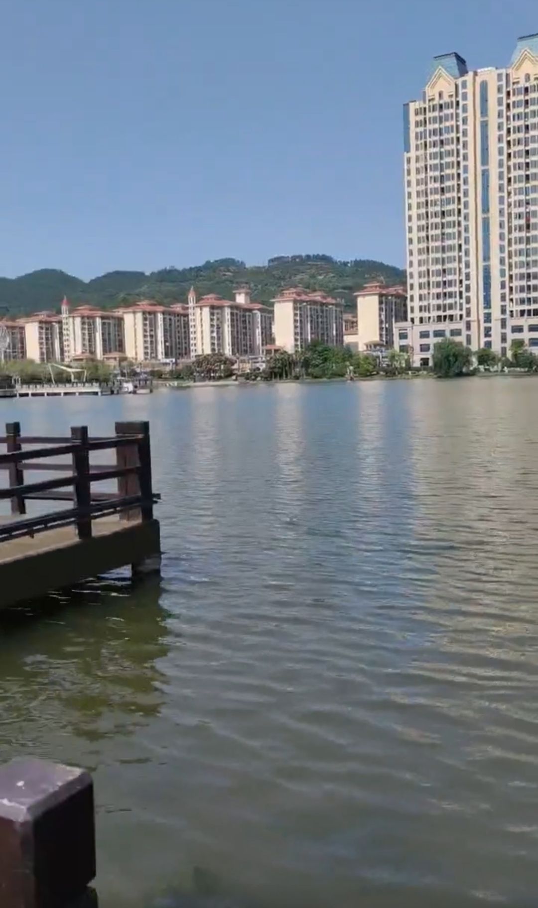 岭秀湖市民公园旅行图片