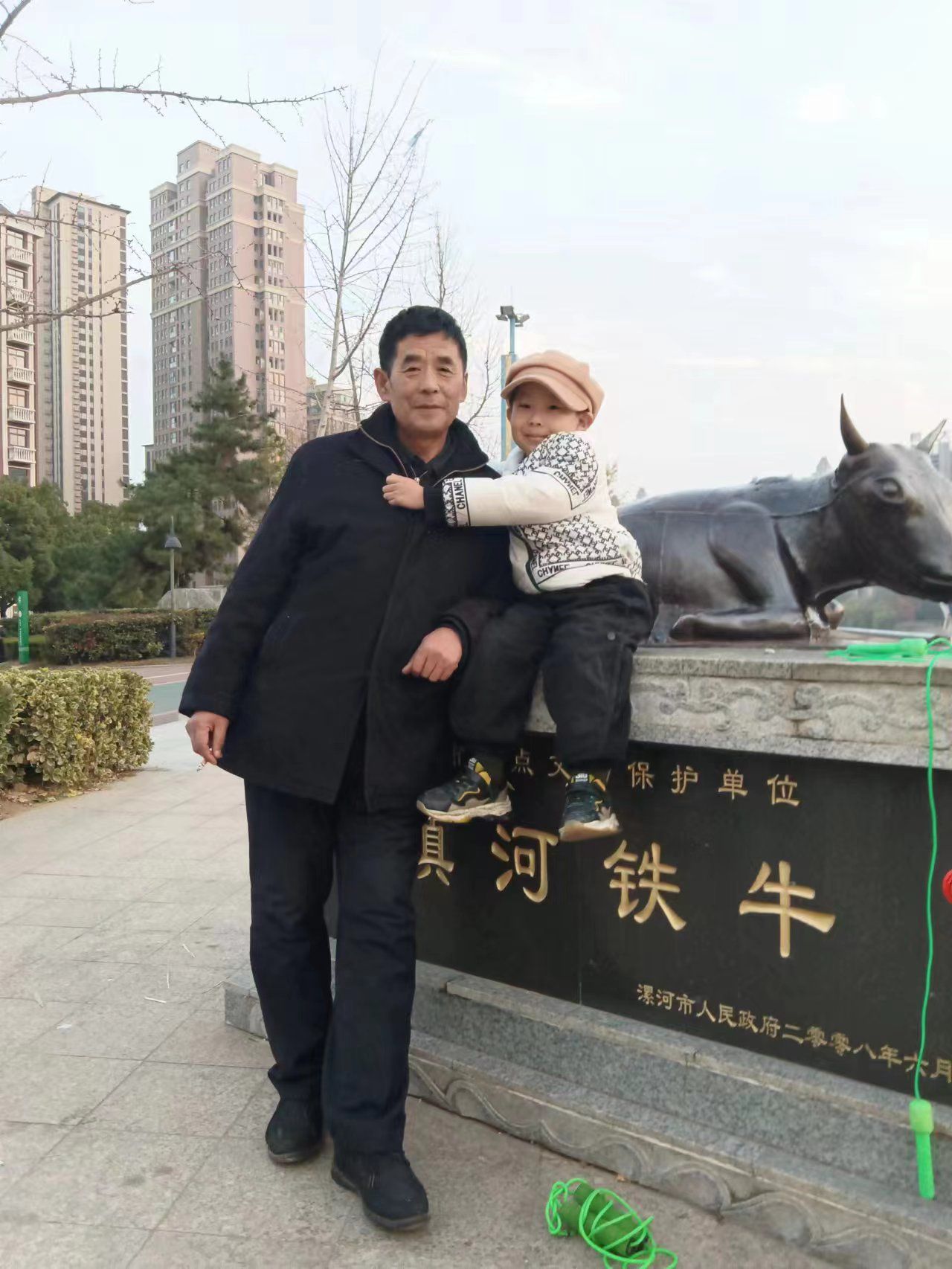 镇河铁牛旅行图片