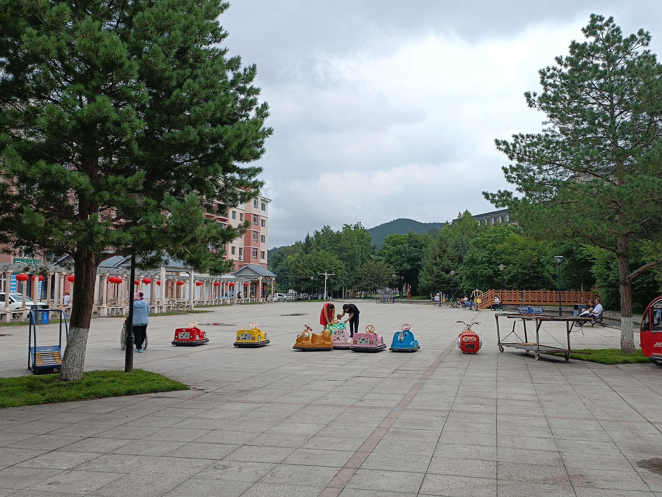 红松广场