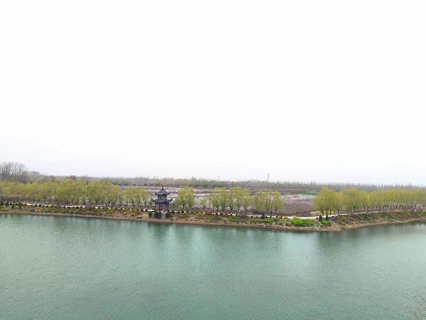 墨池礼贤台