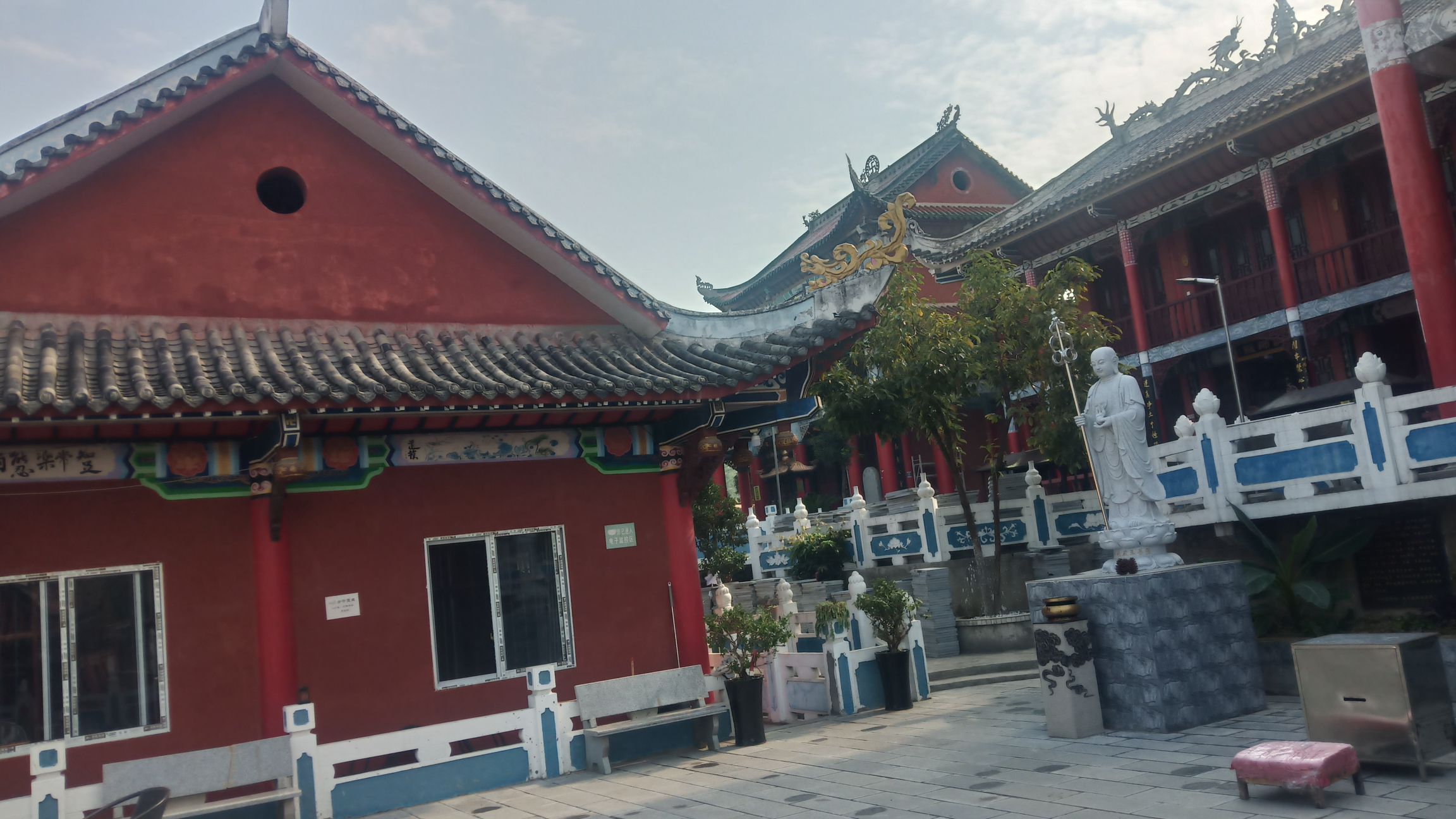 石佛洞