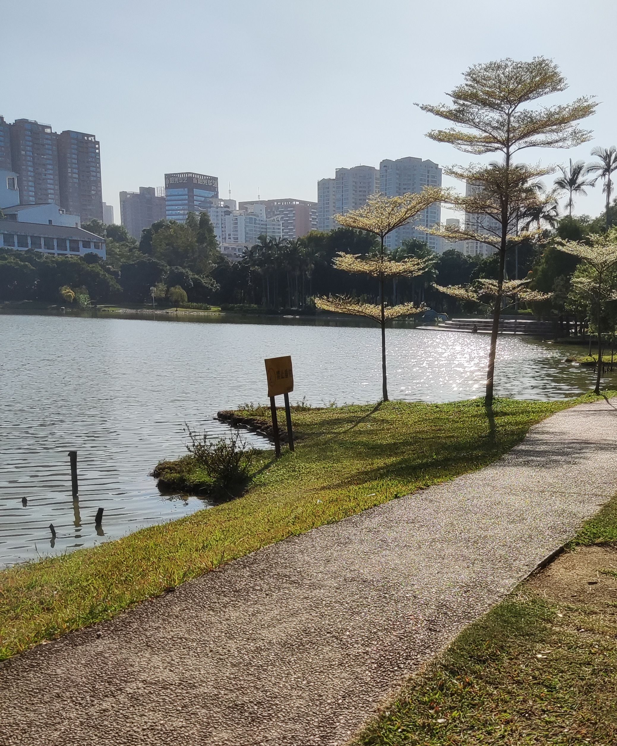 上文山湖
