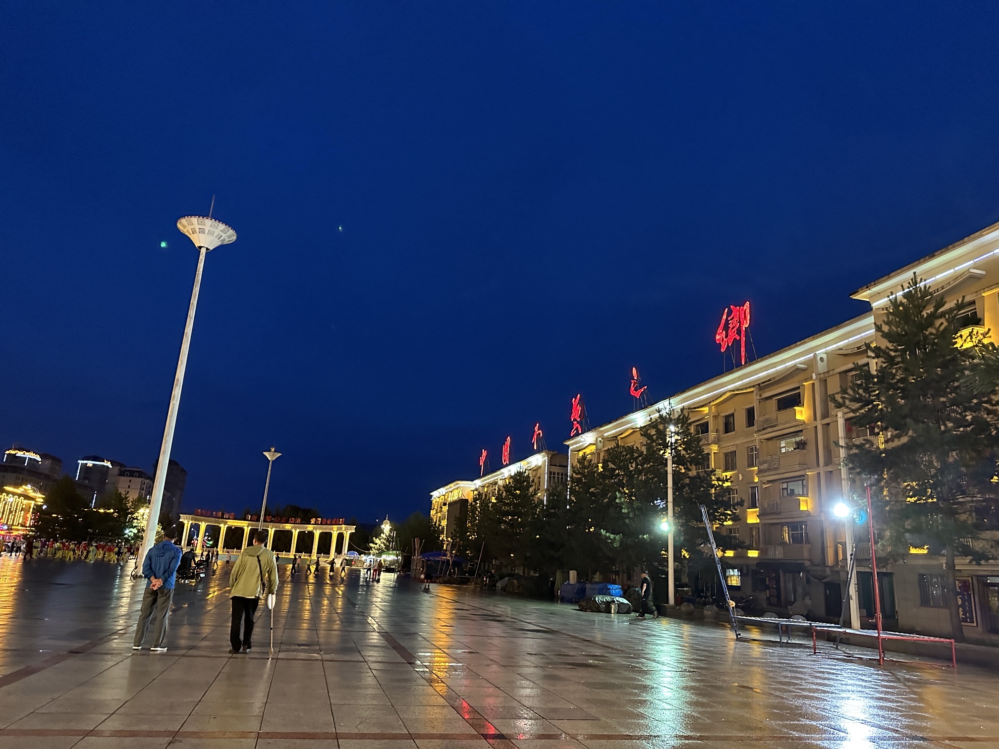 乌马河广场