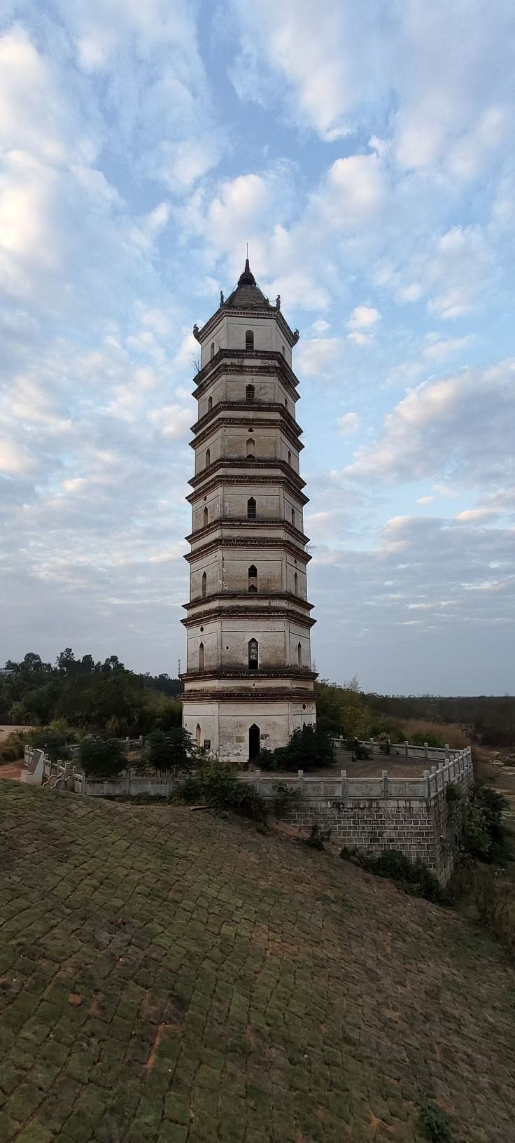 万魁塔旅行图片