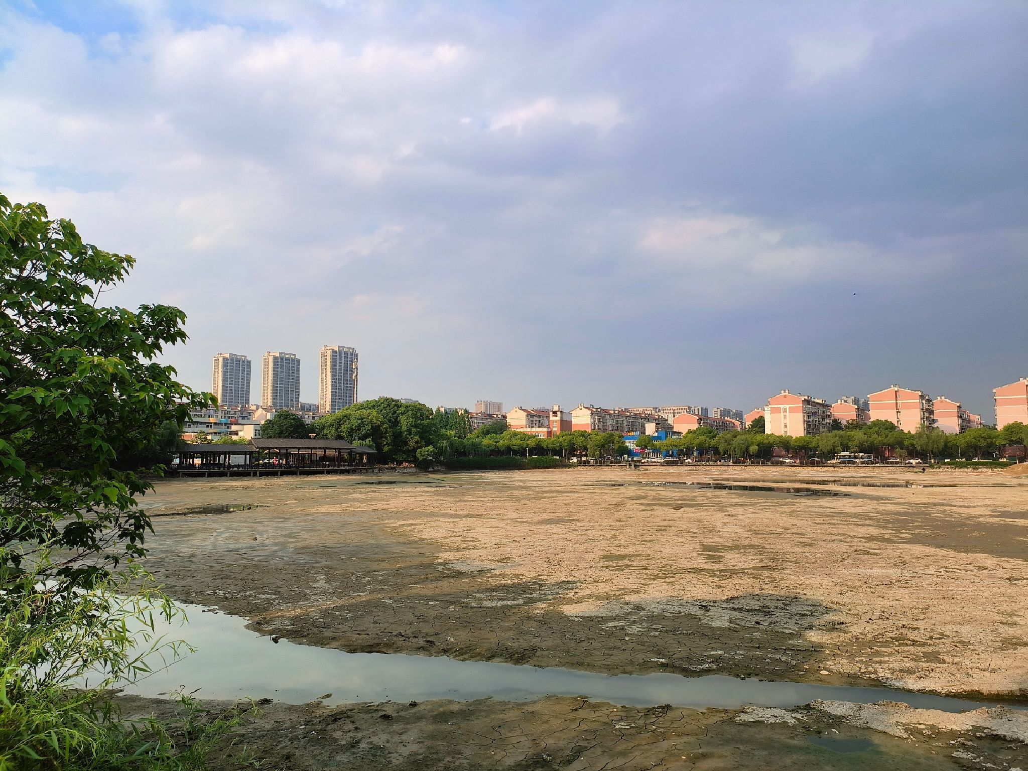 南瑞湖
