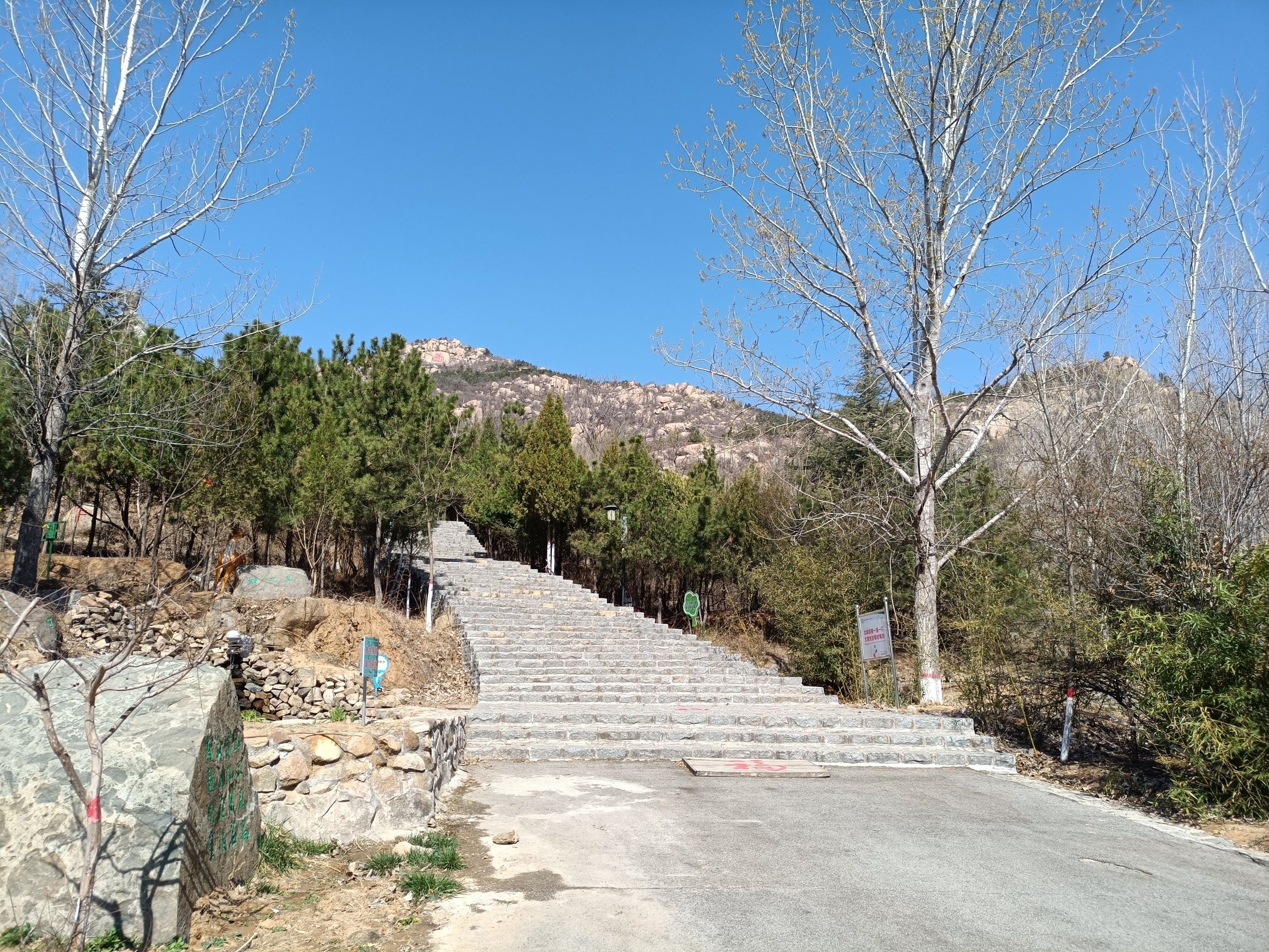 龙山胜境