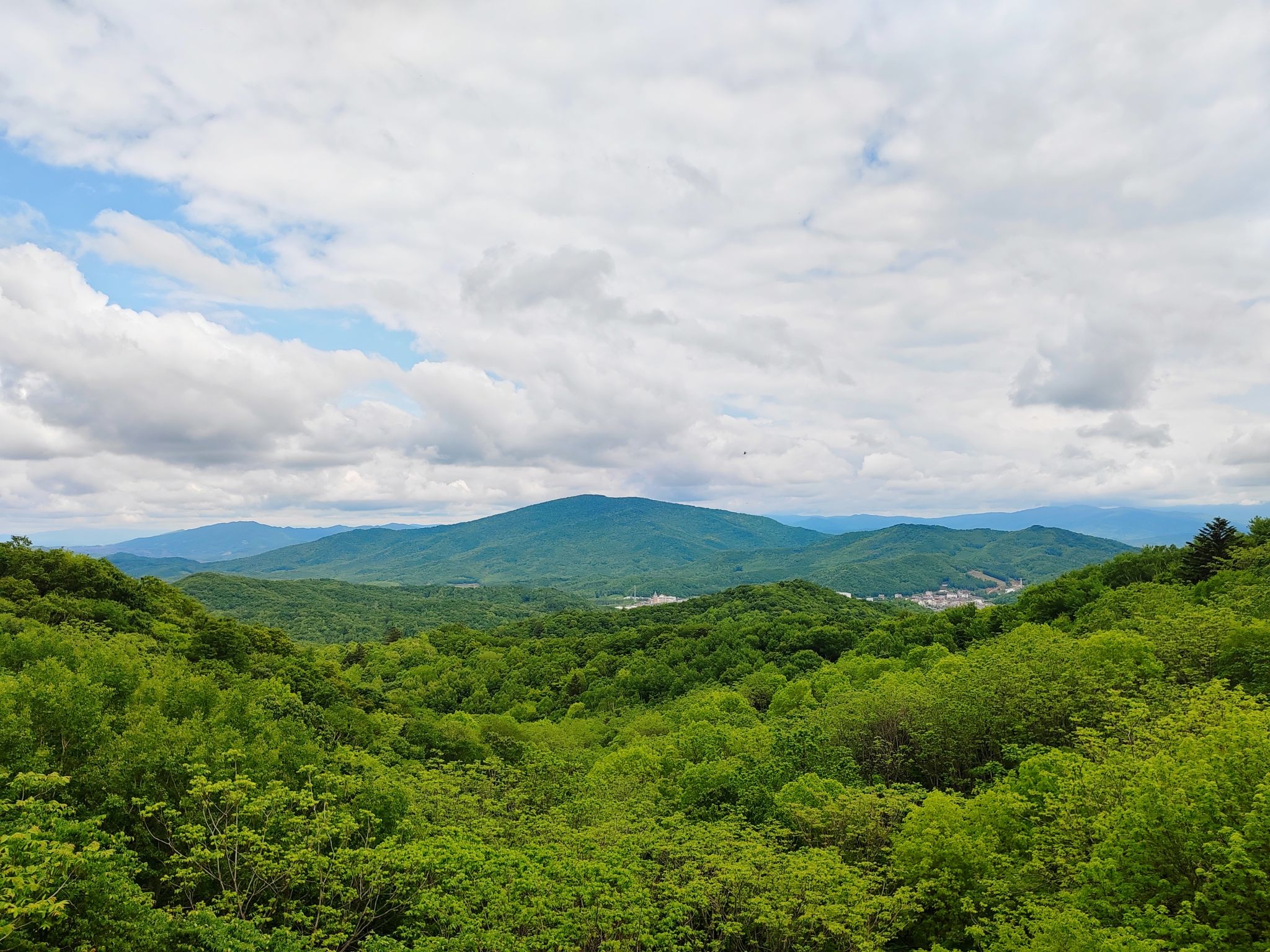 锅盔山休闲景区
