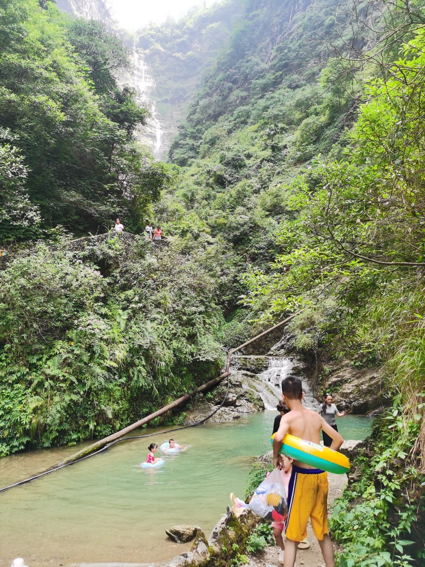 玛琉岩瀑布风景区