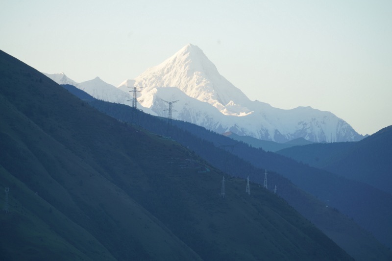 贡嘎雪山观景台