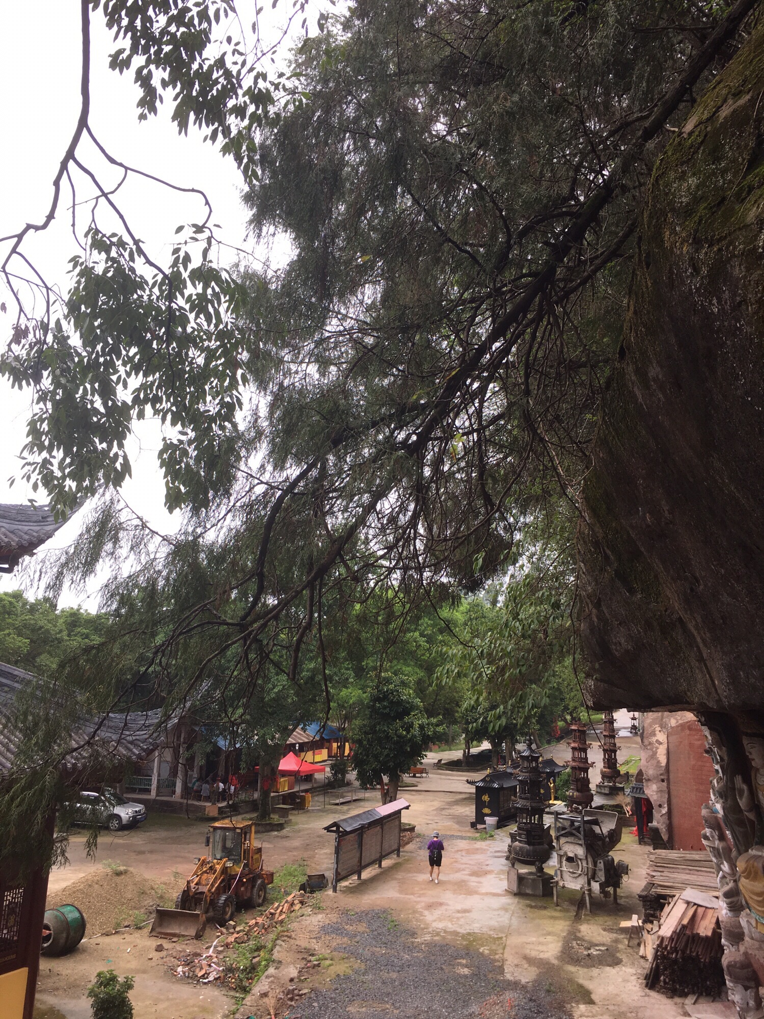 黄桷大佛旅游景区