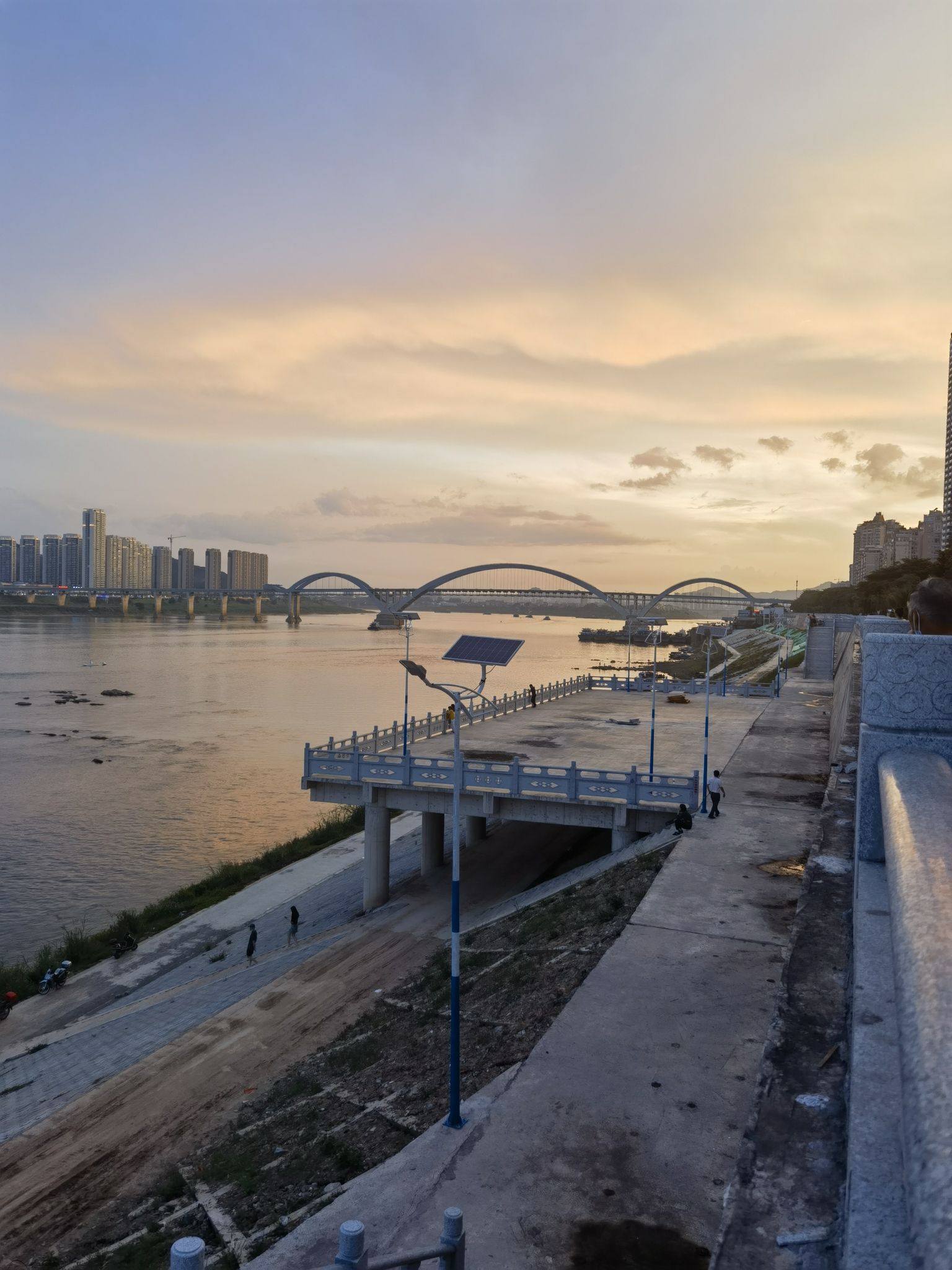 西堤公园(西堤二路)旅行图片
