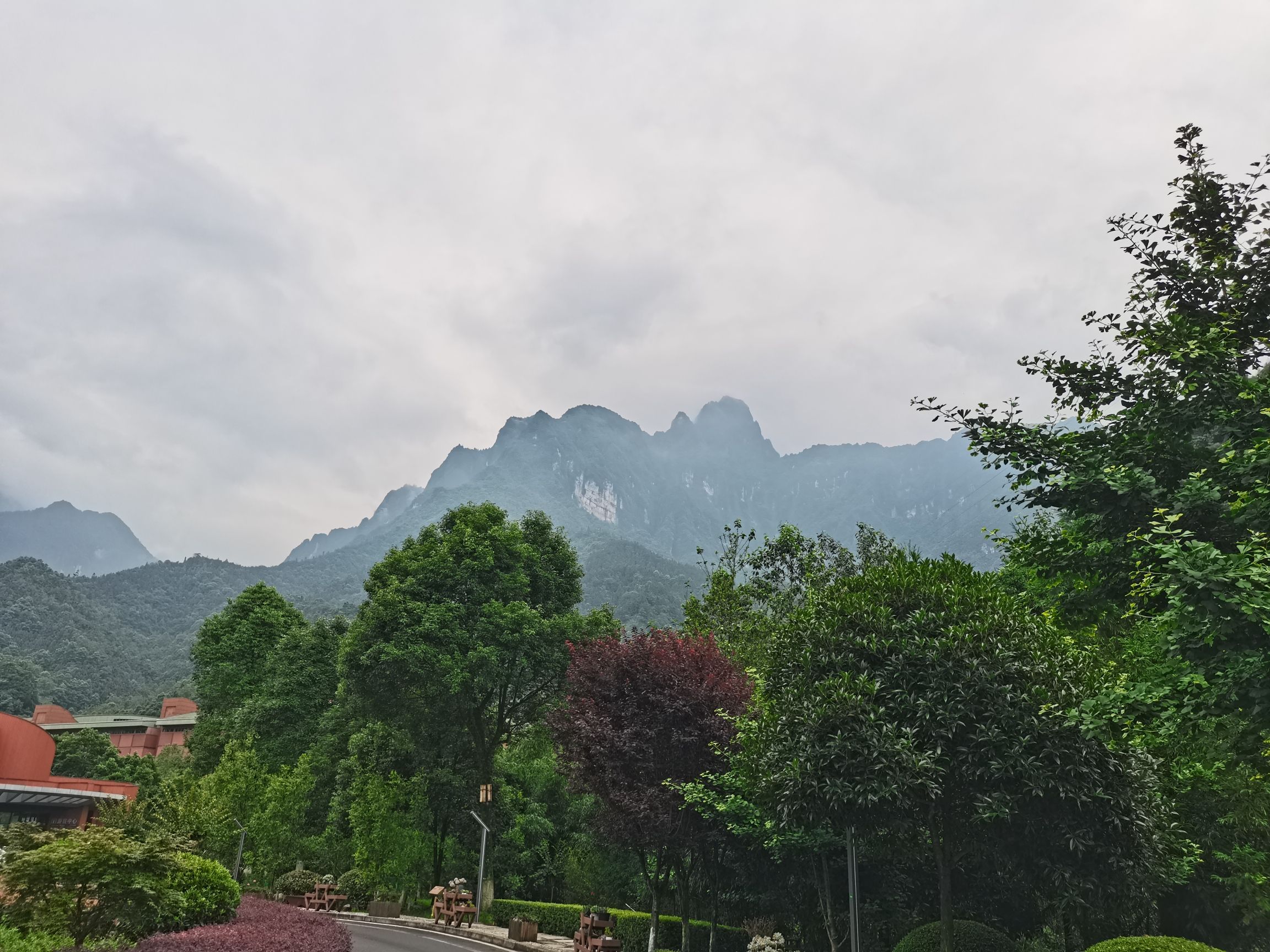 农夫山泉峨眉山工业旅游示范基地旅行图片