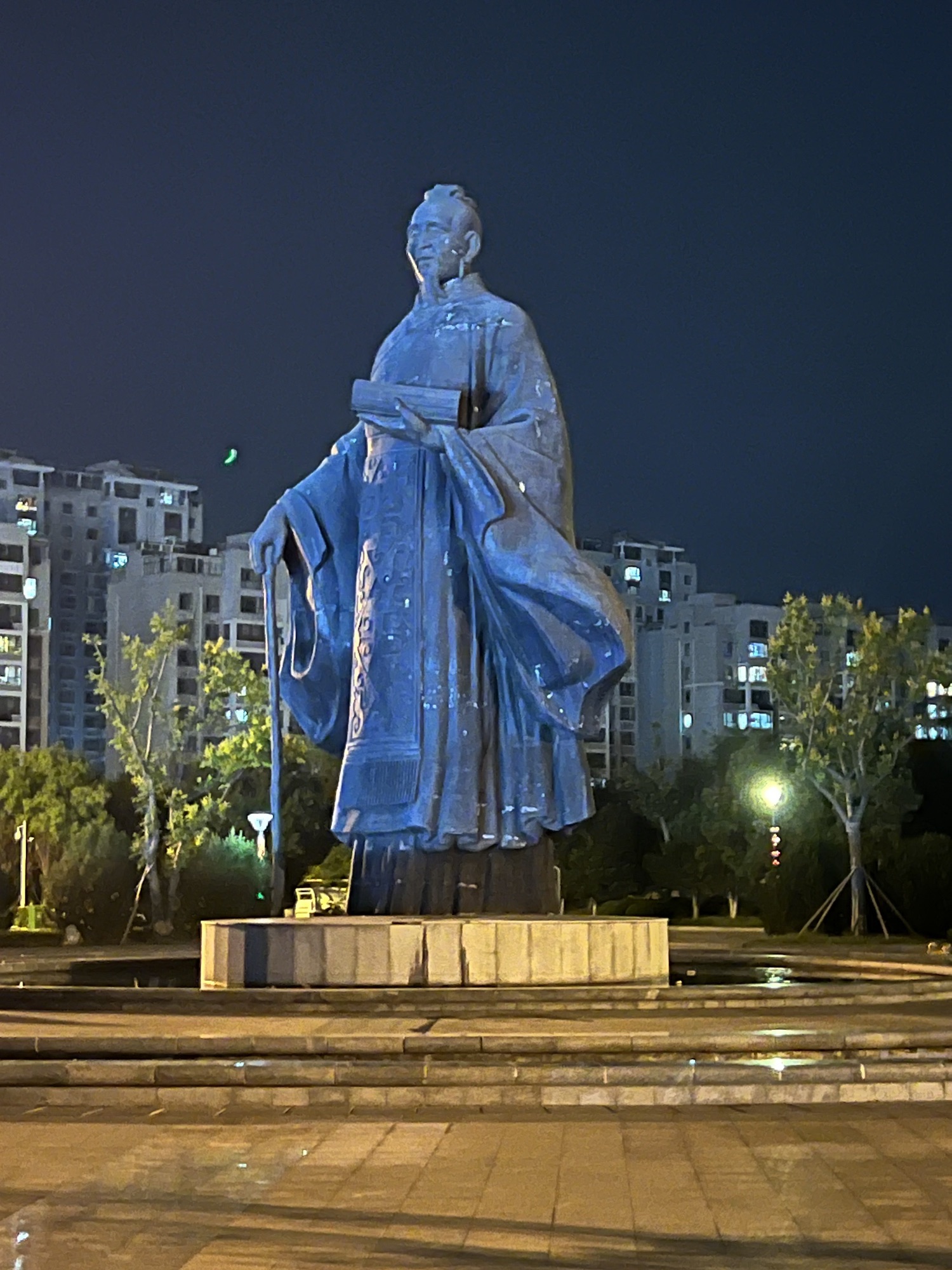 孝贤广场