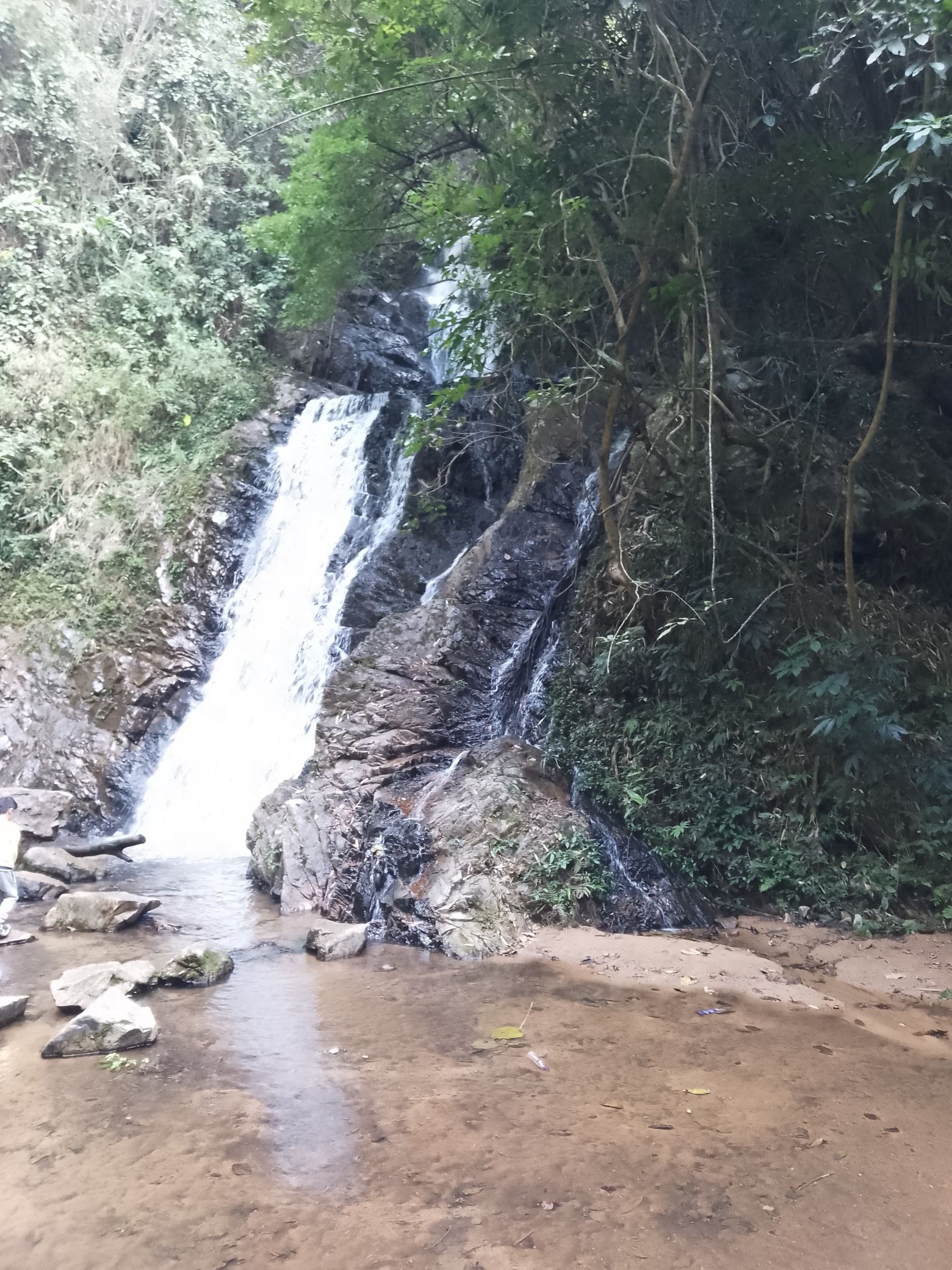 龙颈瀑布景区