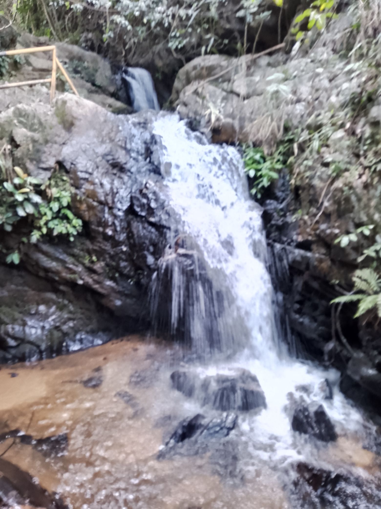 龙颈瀑布景区旅行图片