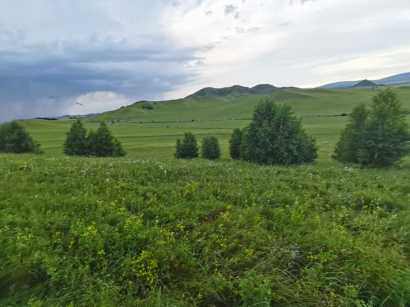 乌兰布统旅游景区-象群山风景区旅行图片