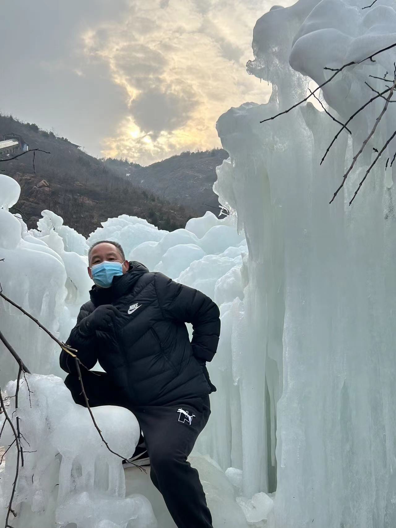 万安山七彩大峡谷