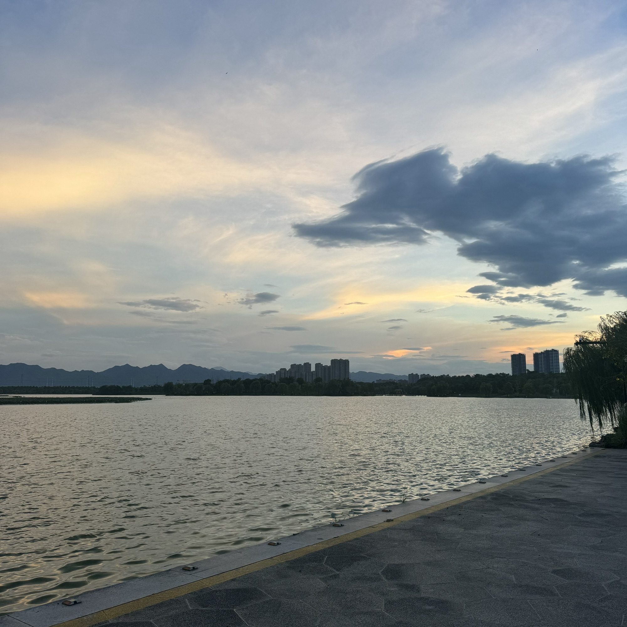 湖海塘公园