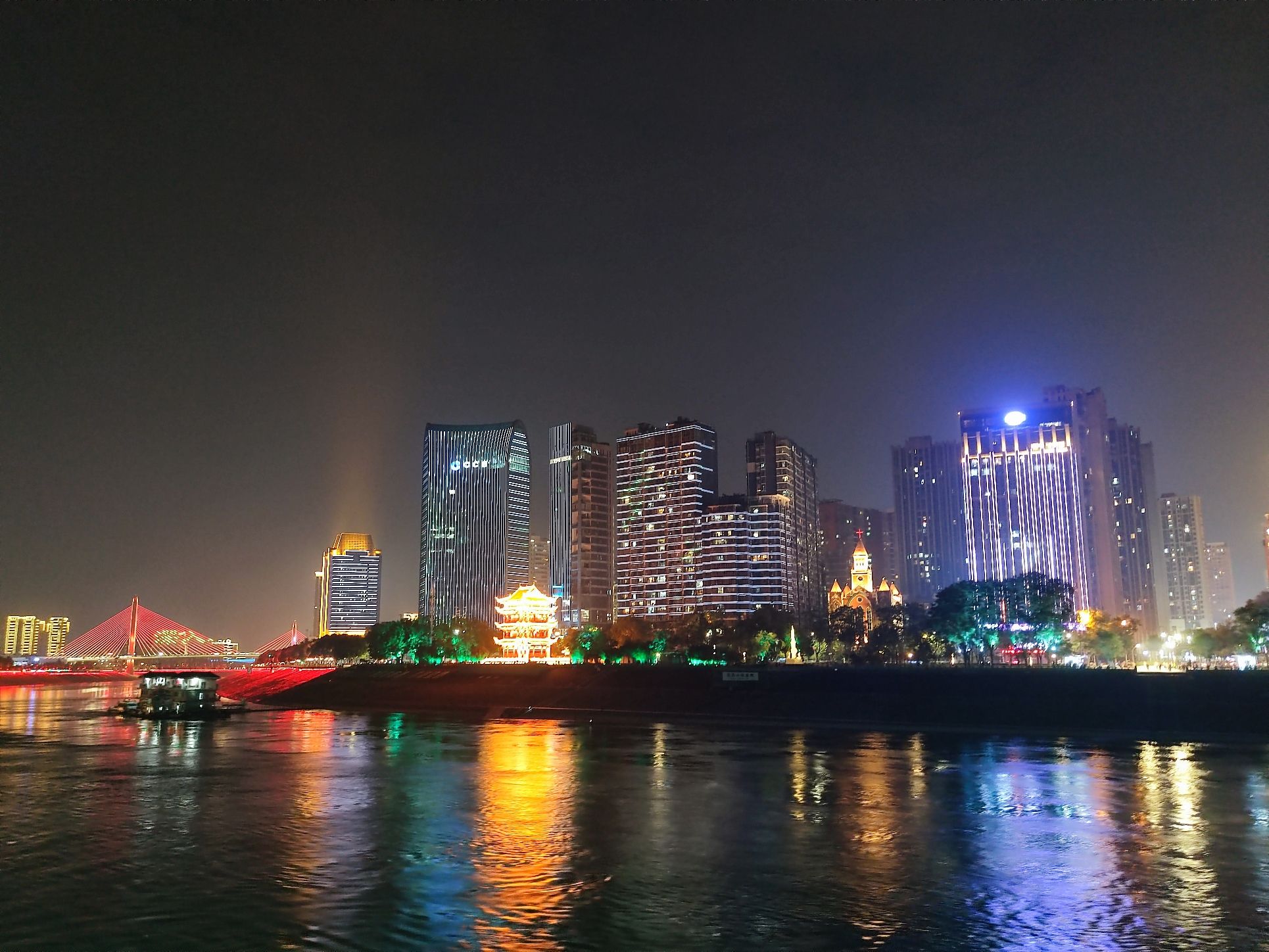交运长江夜游旅行图片