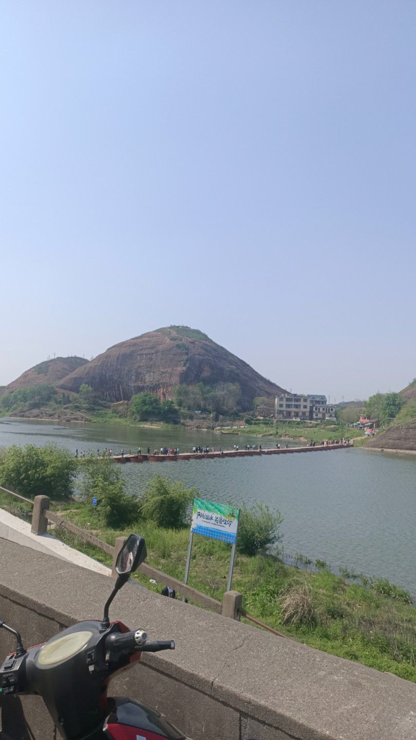 辛弃疾广场旅行图片