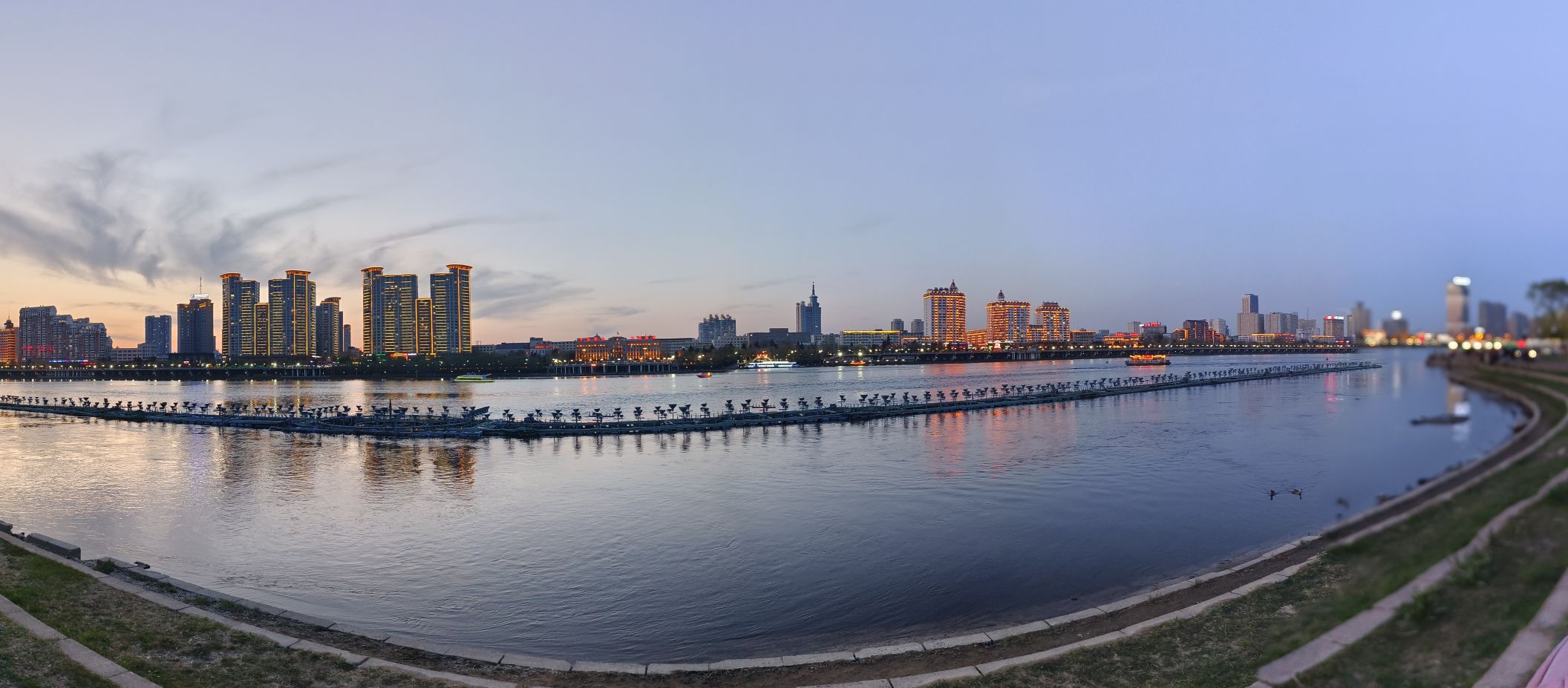 漂浮式音乐喷泉