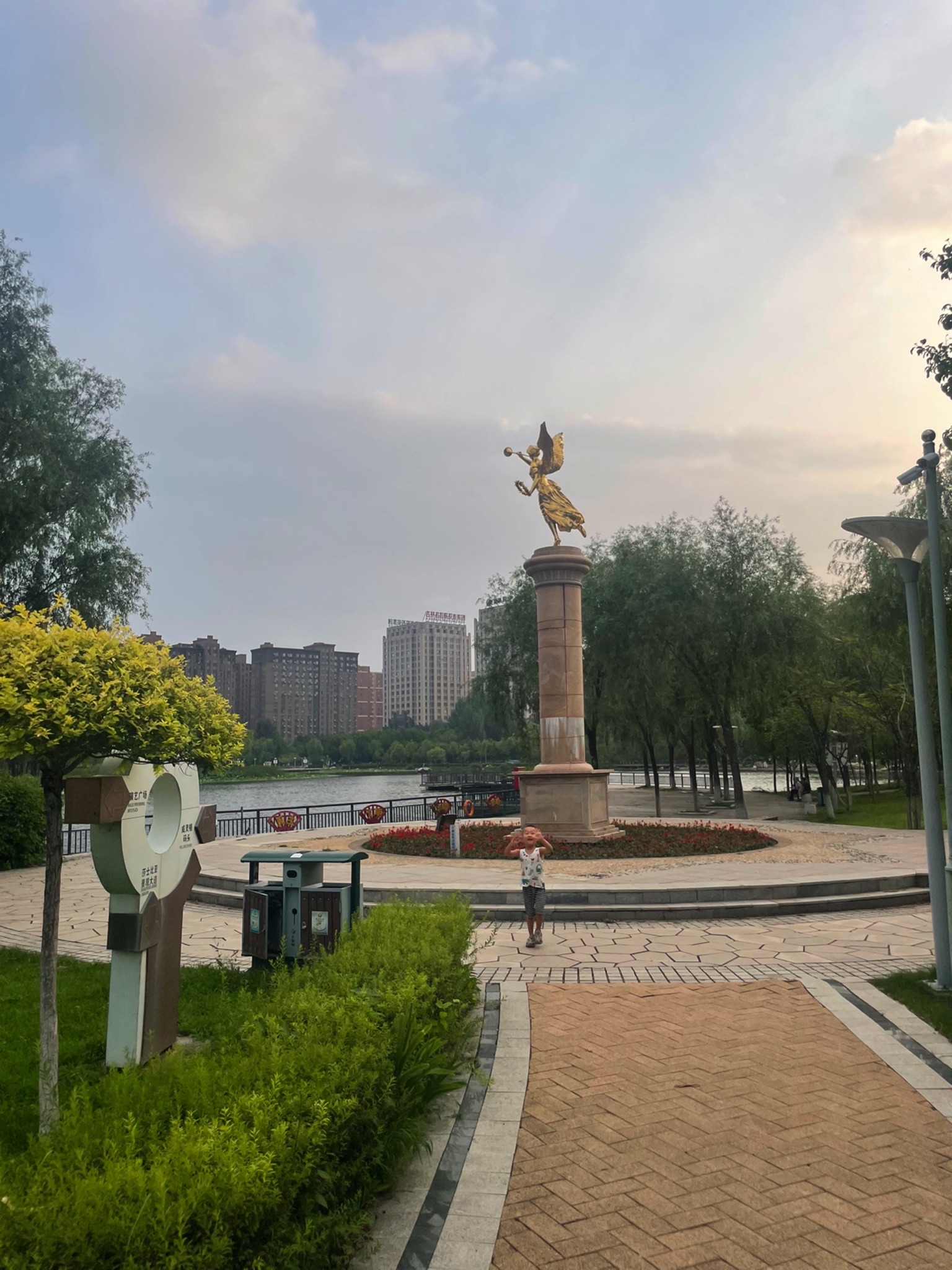 三佳湖公园旅行图片