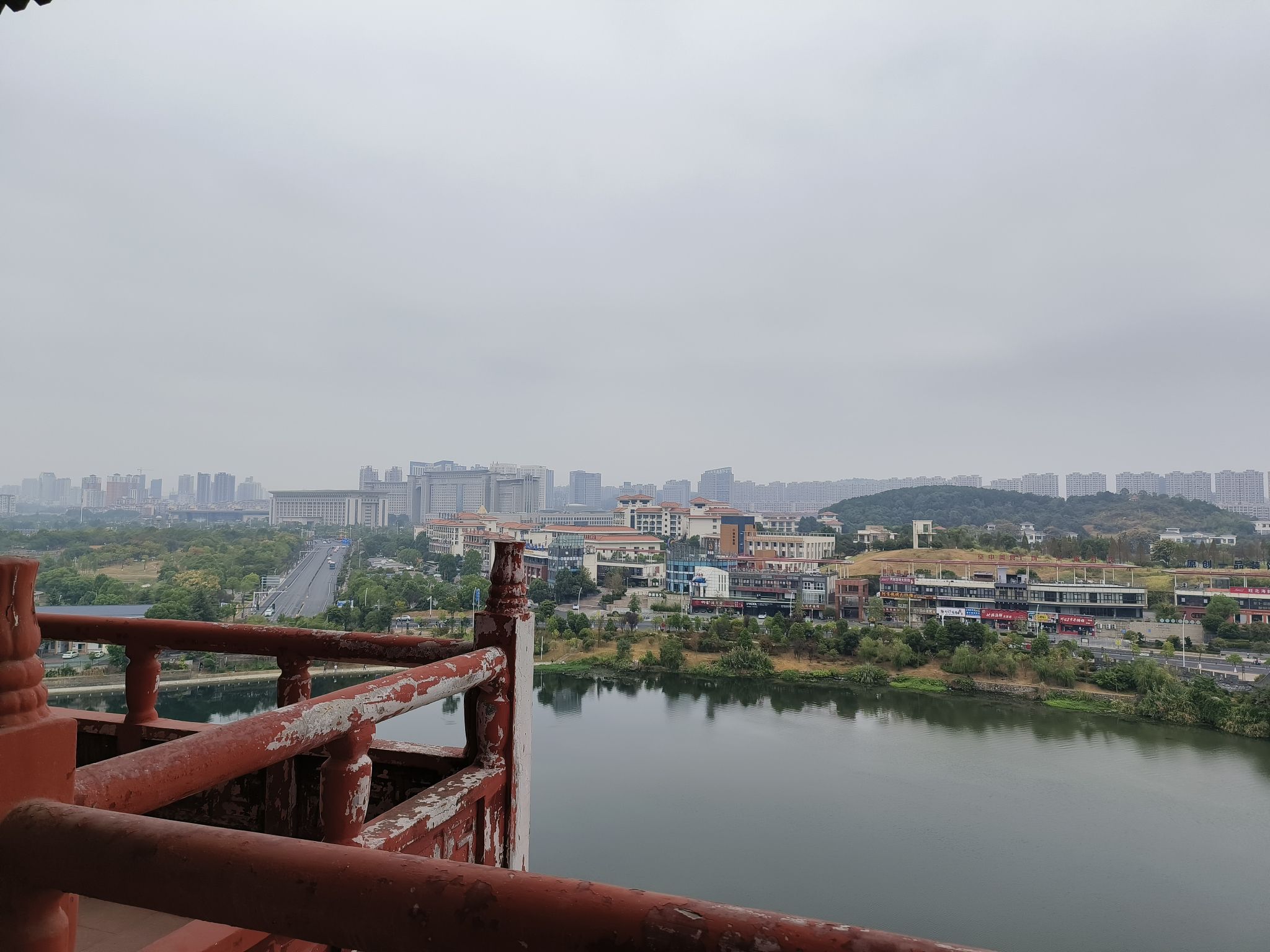 多胜楼