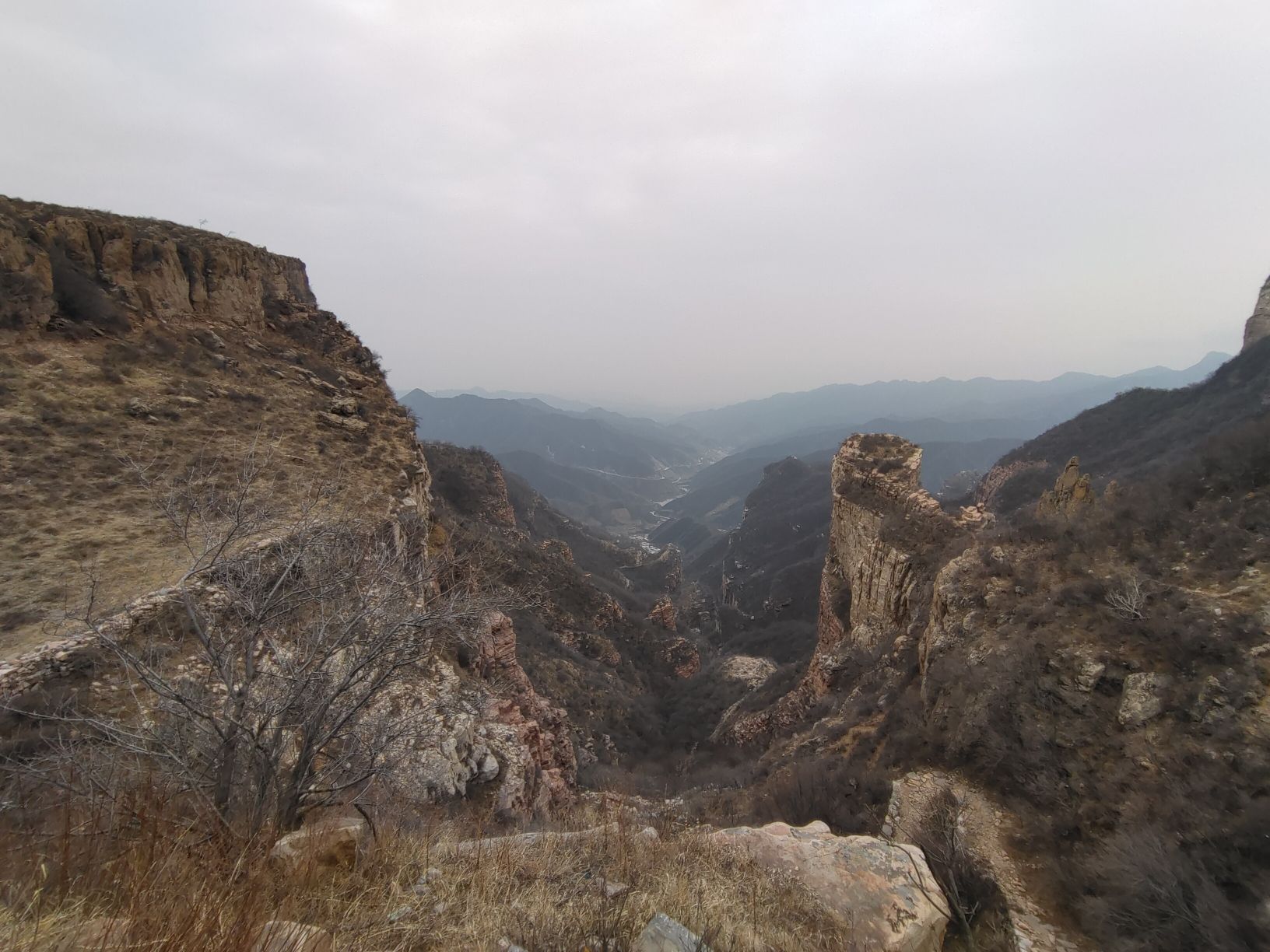 鹤度岭明长城遗址