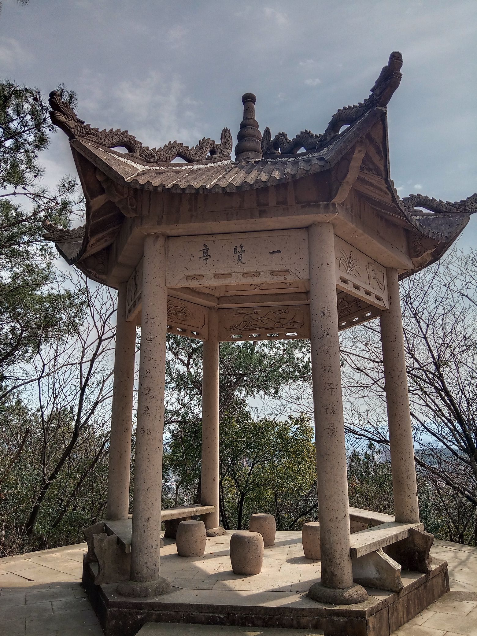 胜归石窟