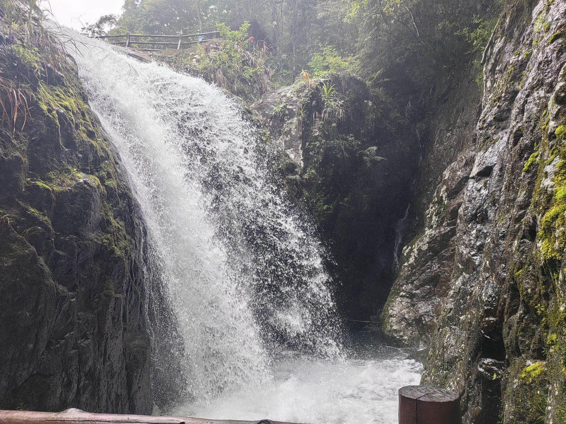 中国畲山水景区