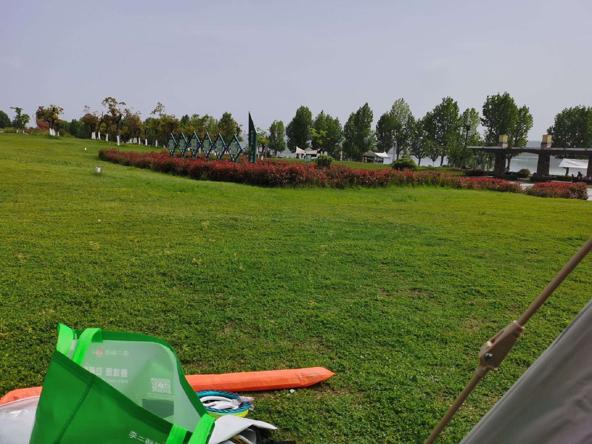 郧阳区滨江公园旅行图片