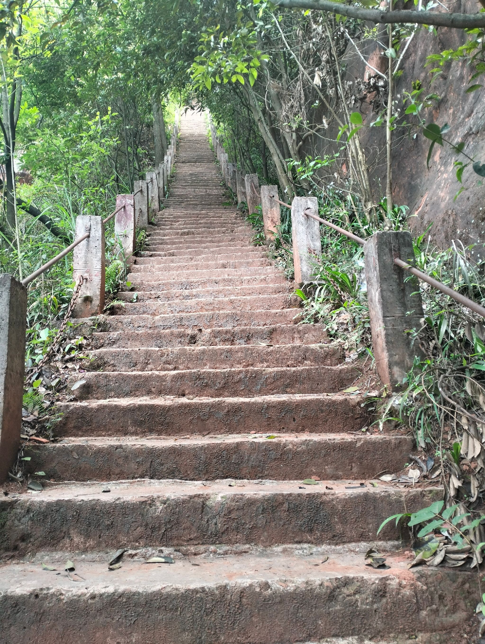 可久红岩山