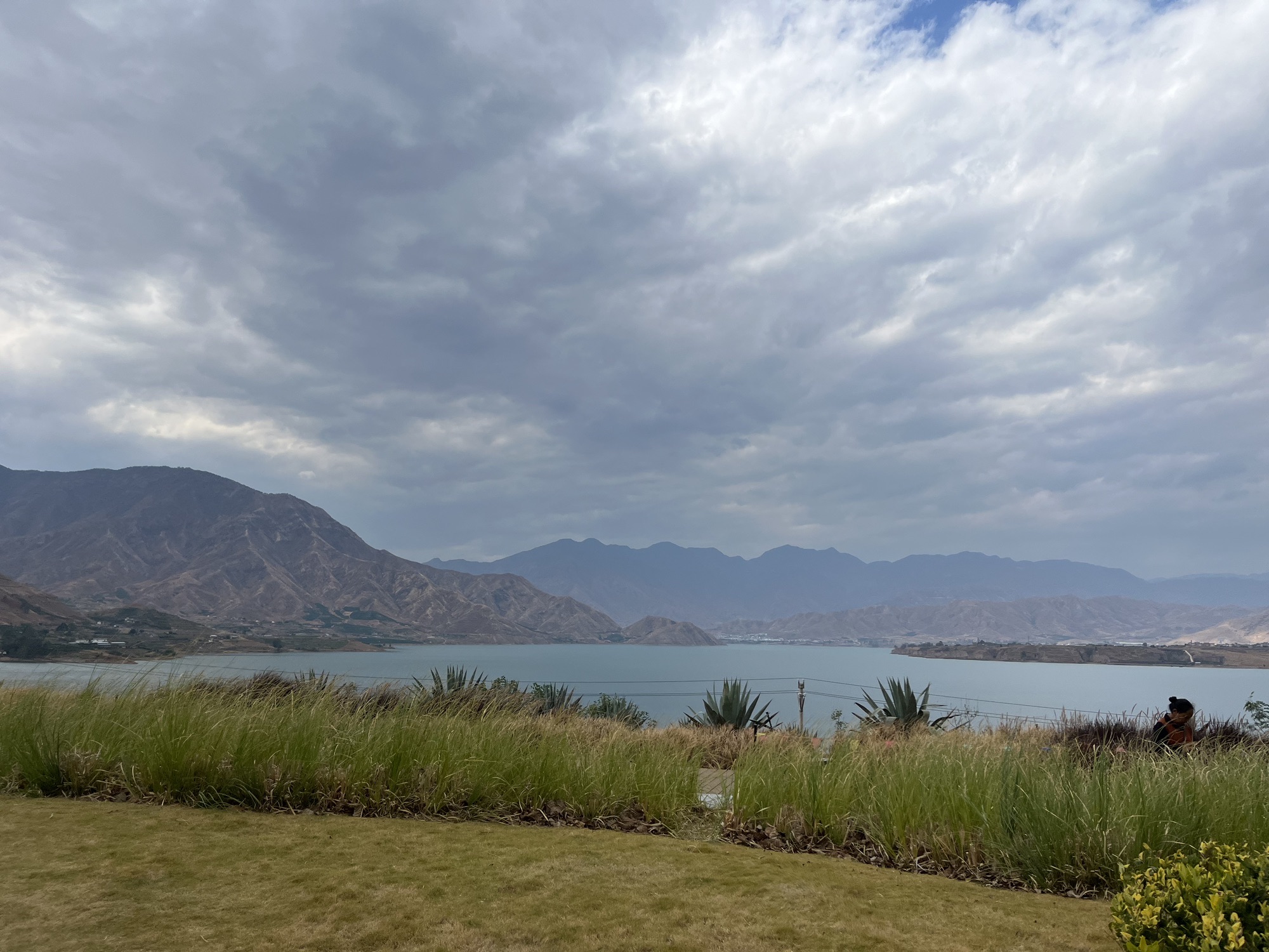 山水化湖旅行图片