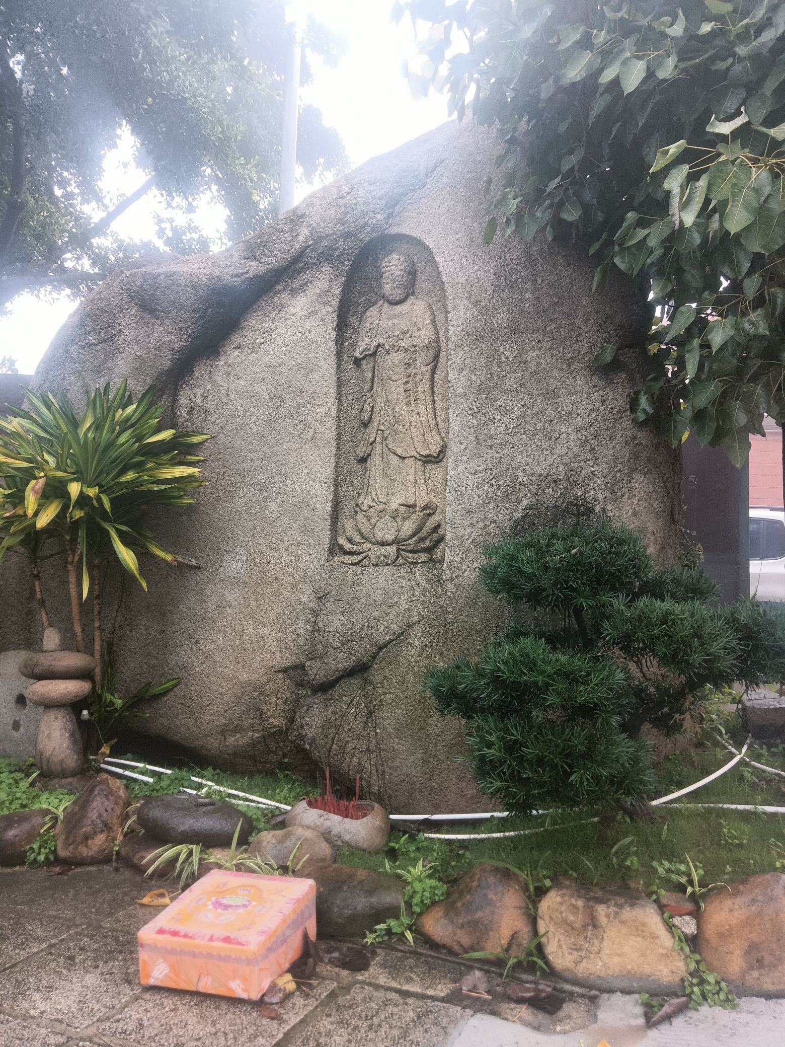 晋江紫帽铁灶山法藏寺