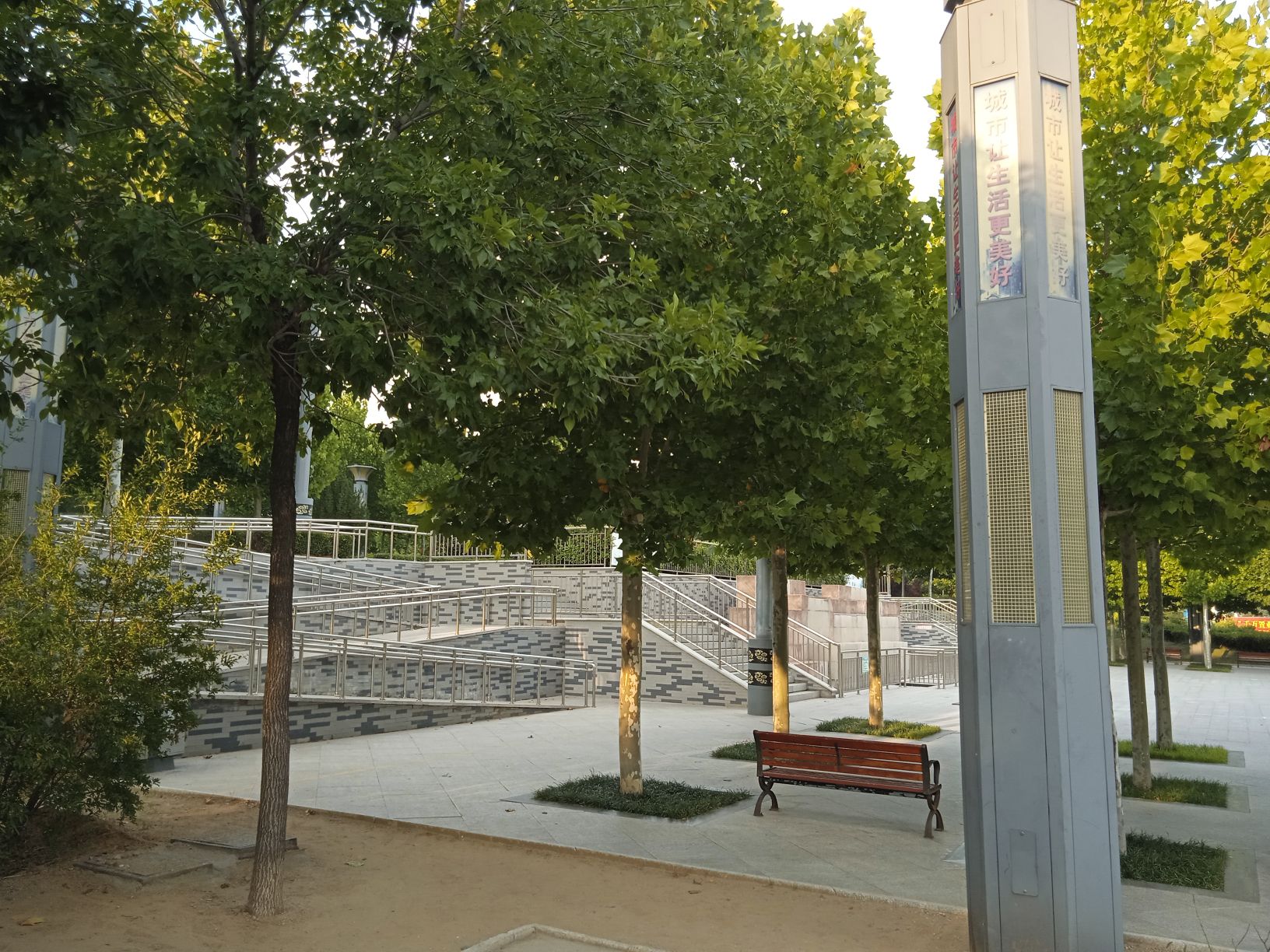 莱州中央商务公园旅行图片