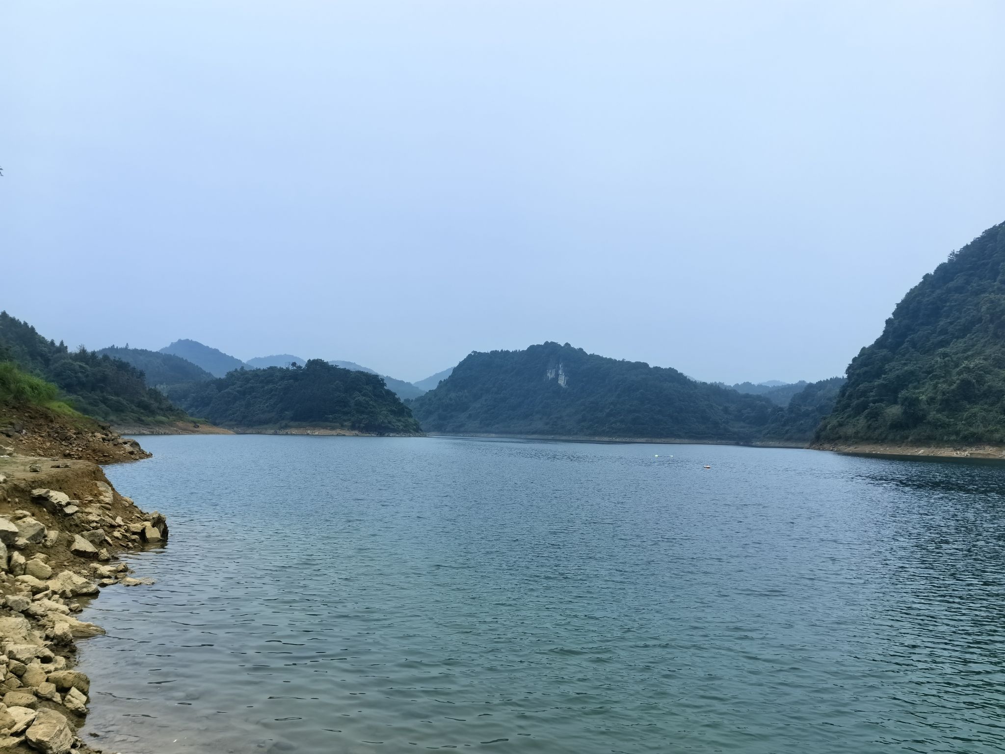 高岩湖旅游风景区