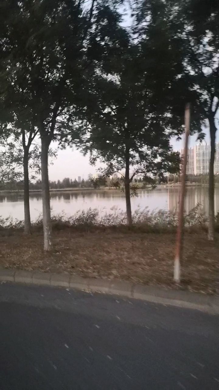 秋水湖