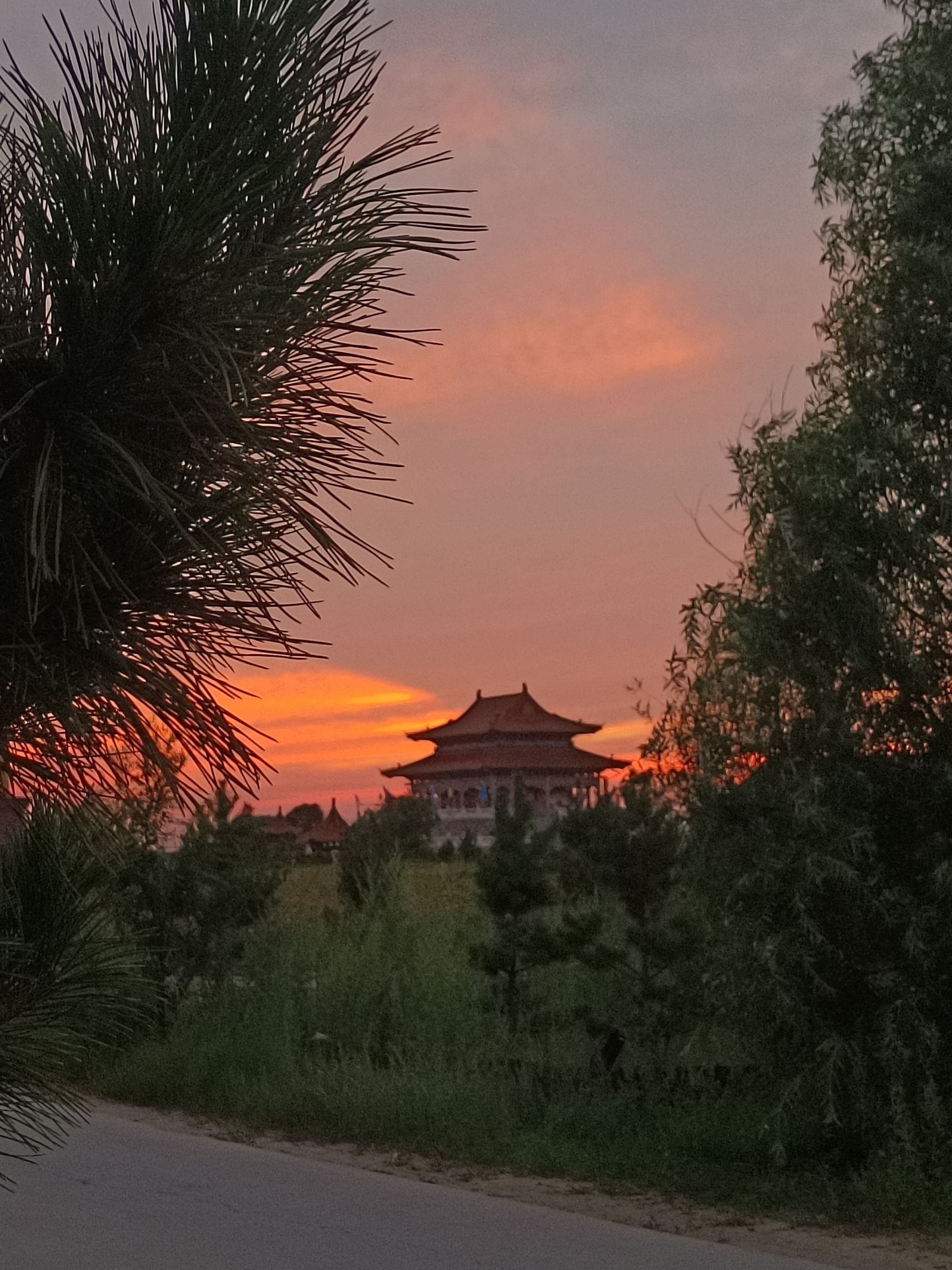 巴彦塔拉嘎查文体广场