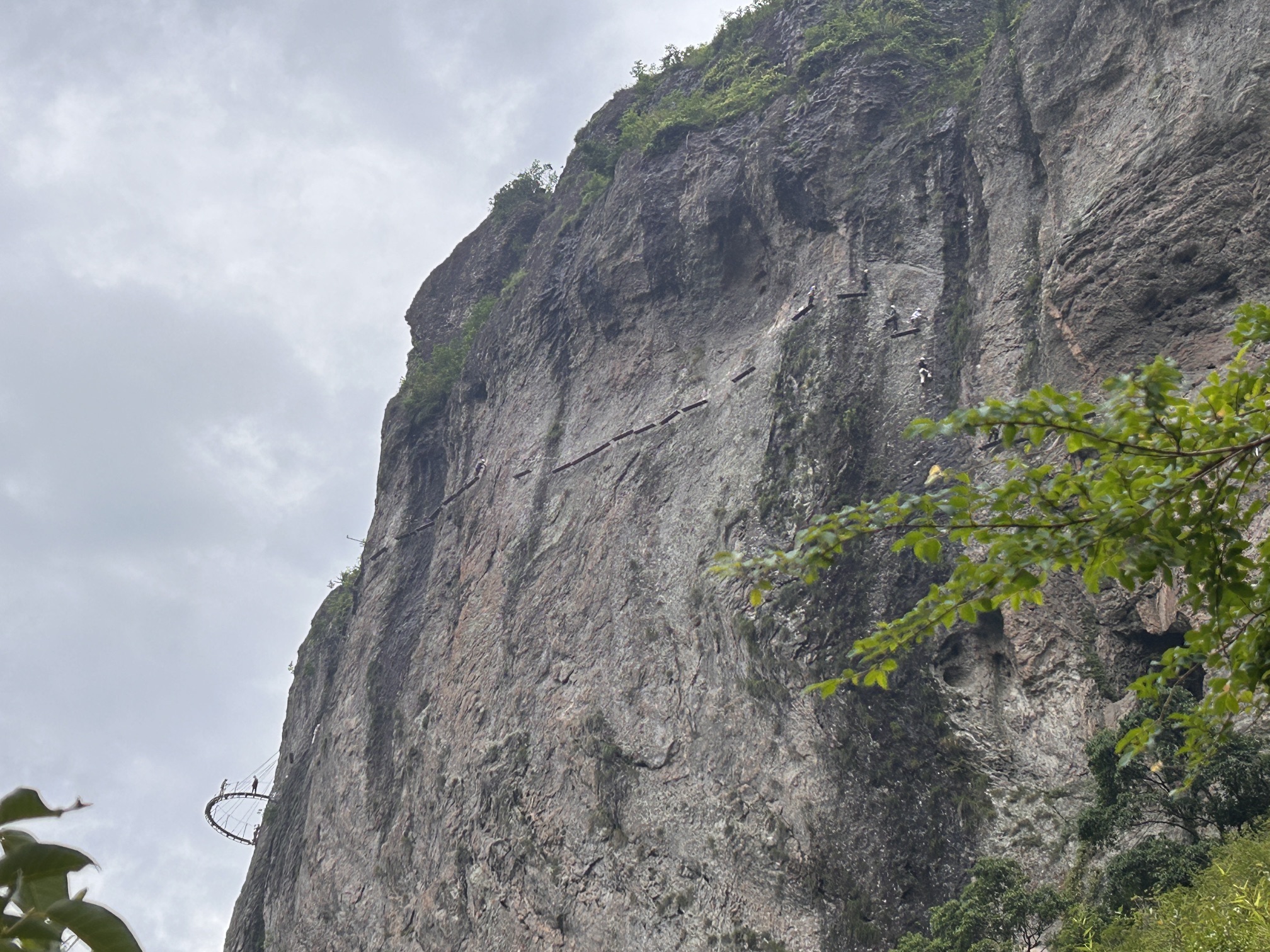 雁荡山飞拉达