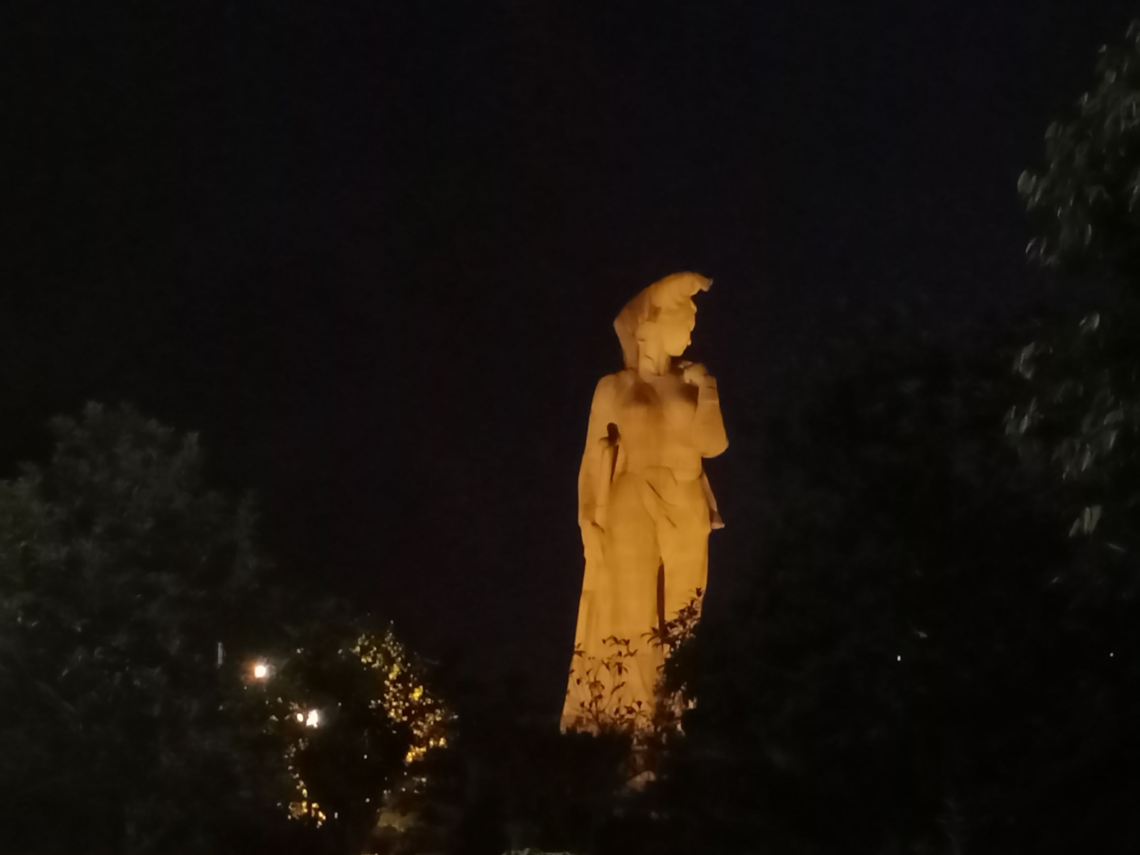 母亲缘广场