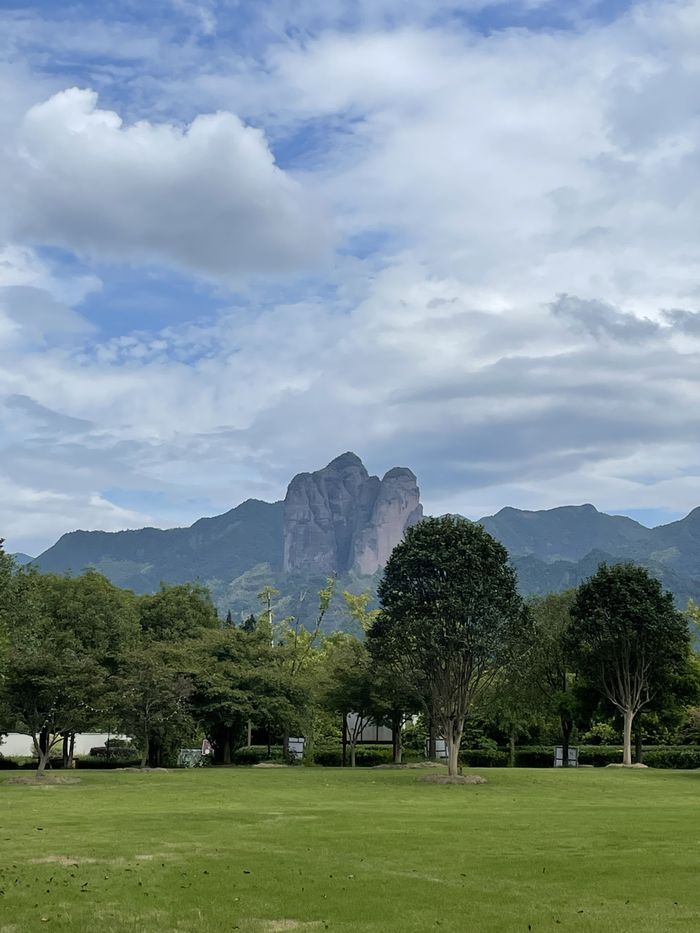 烟雨江郎景区