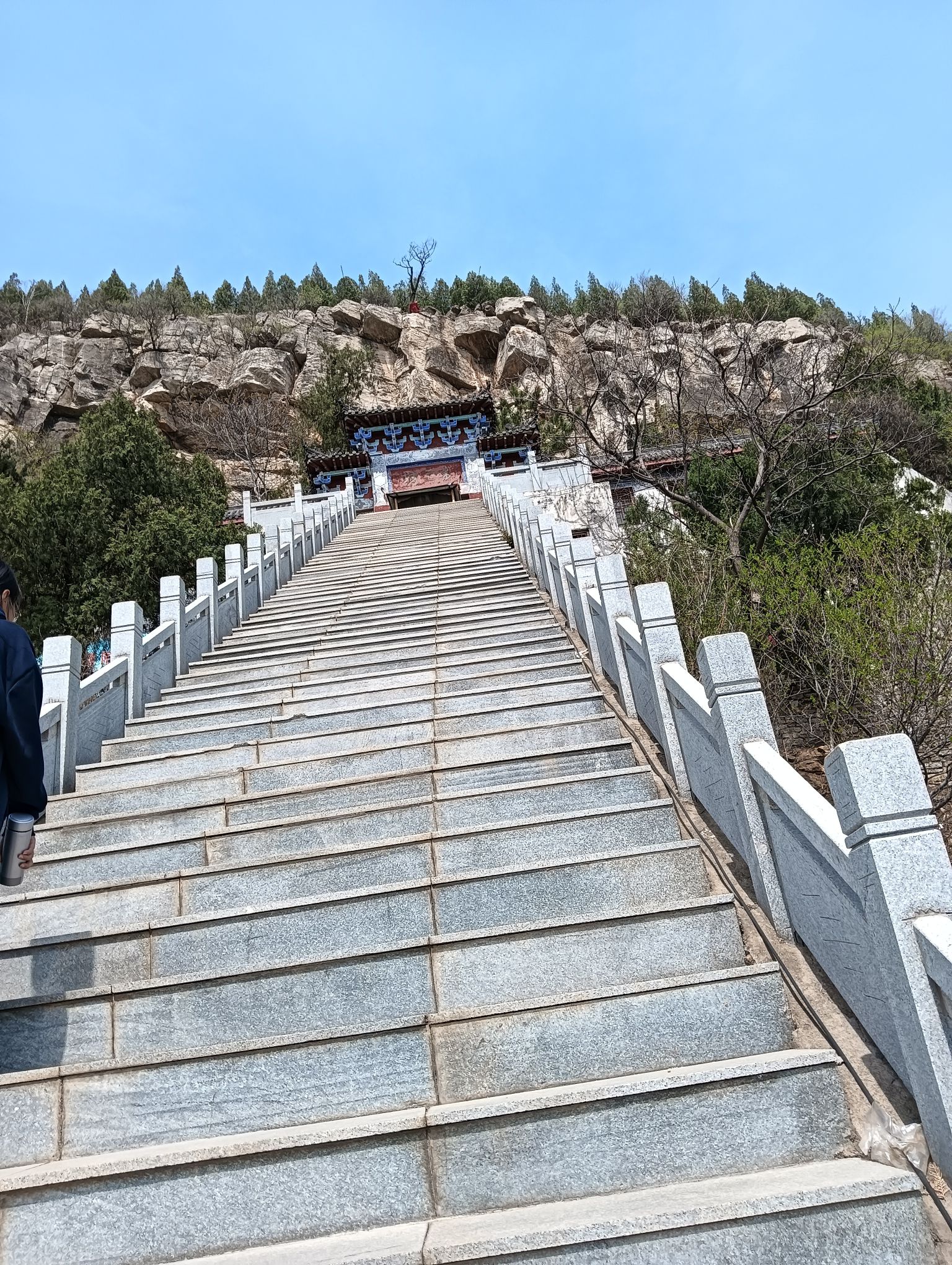 新泰朝阳洞景区