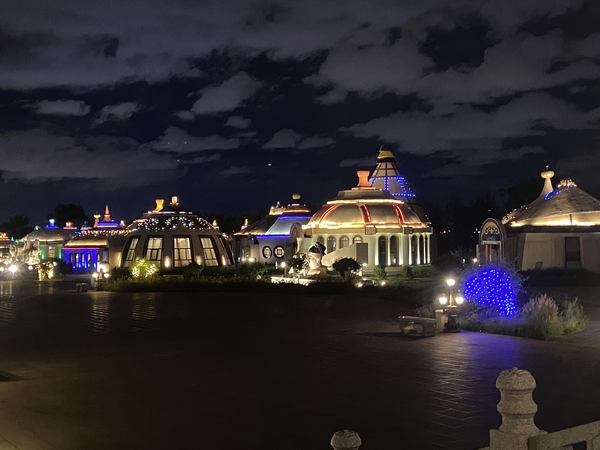 蒙亮民族风情园旅行图片