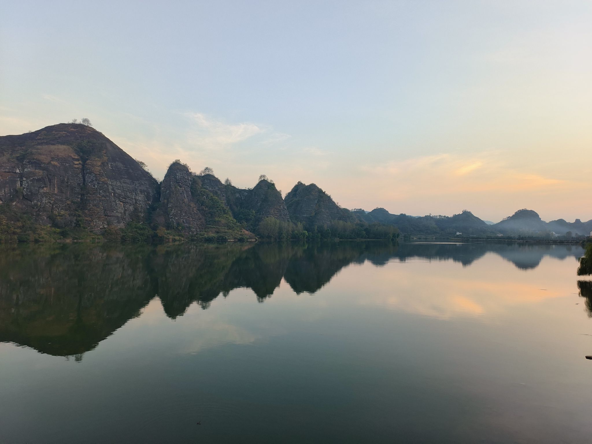 思蒙碧水丹霞景区