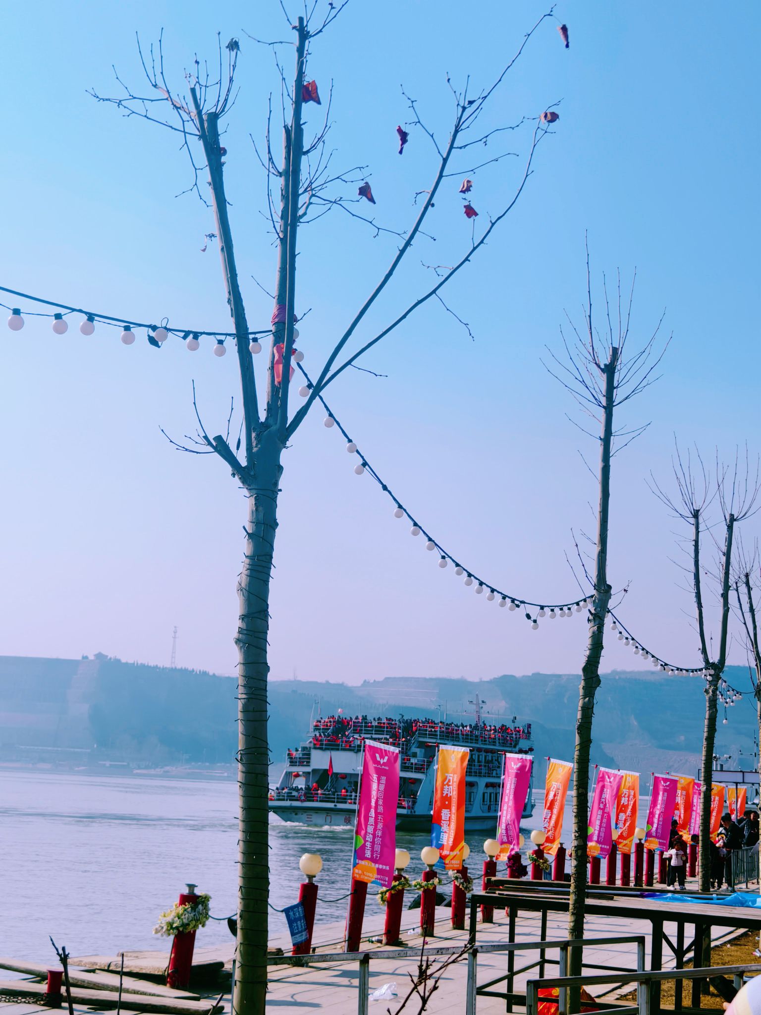 黄河天鹅号游轮旅行图片