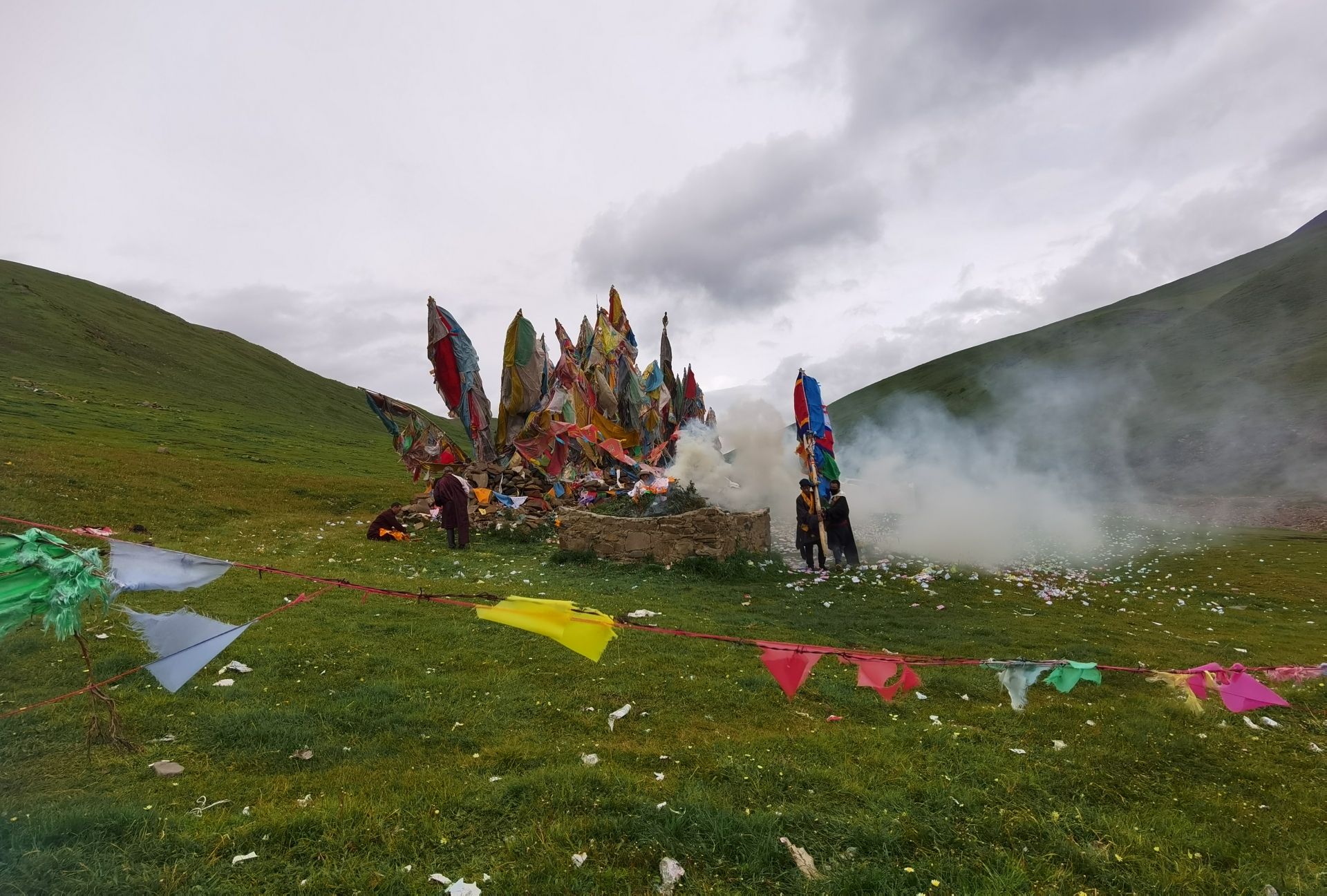 珠日神山