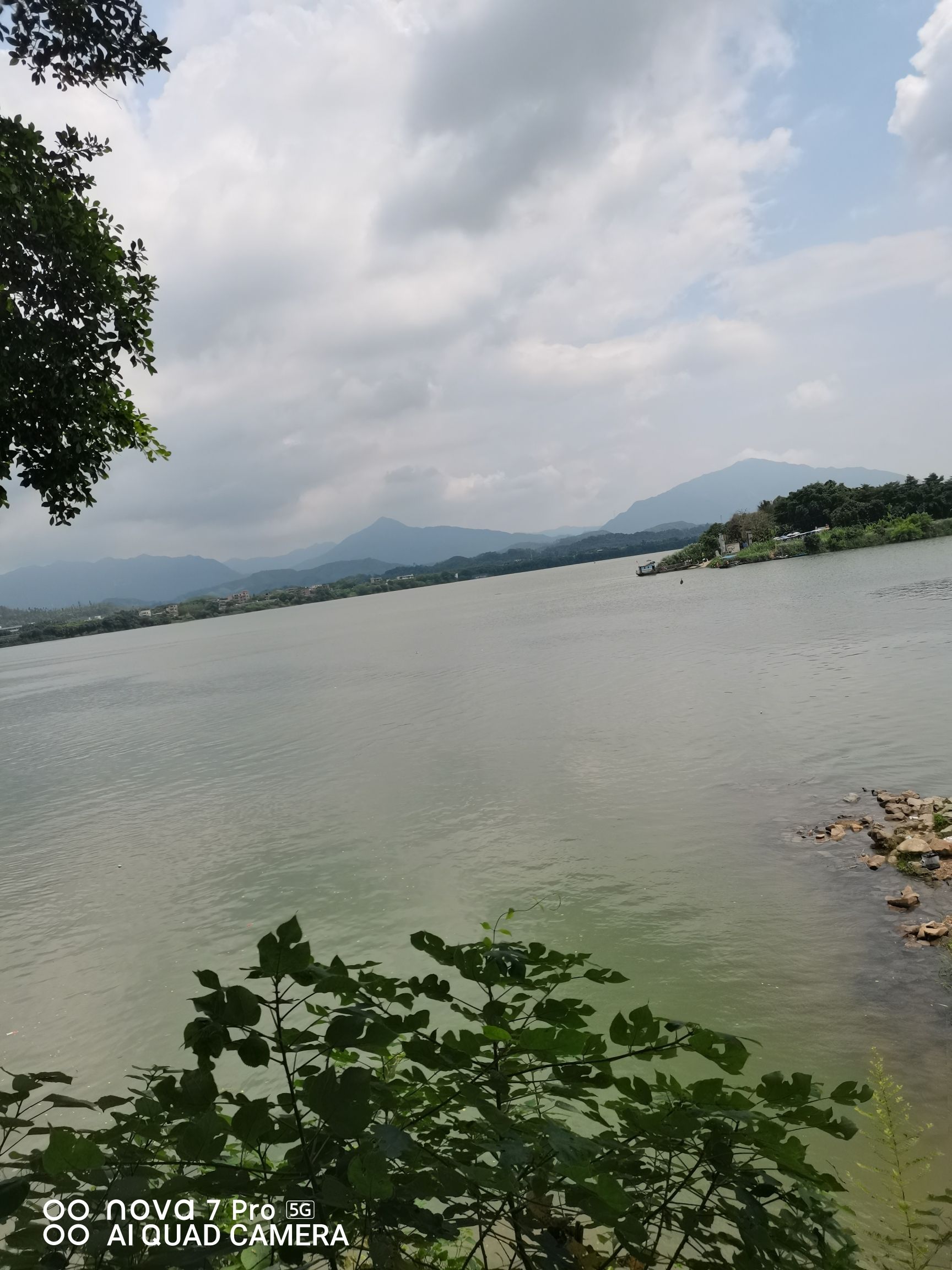 伦洲村沙滩